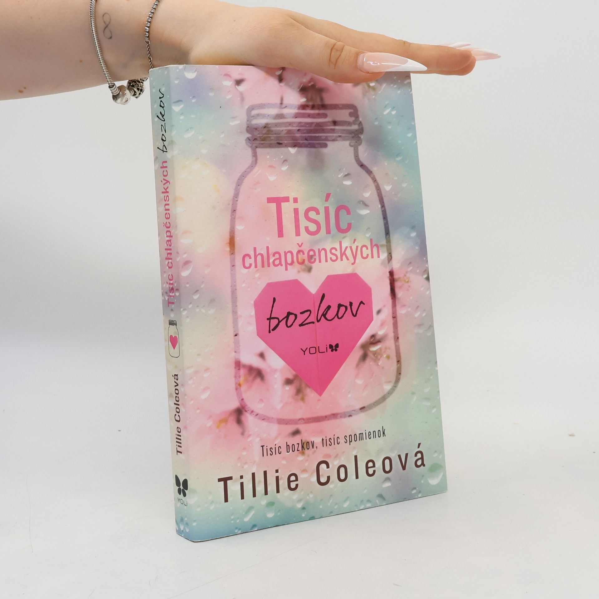 Tillie Cole Tisíc chlapčenských bozkov