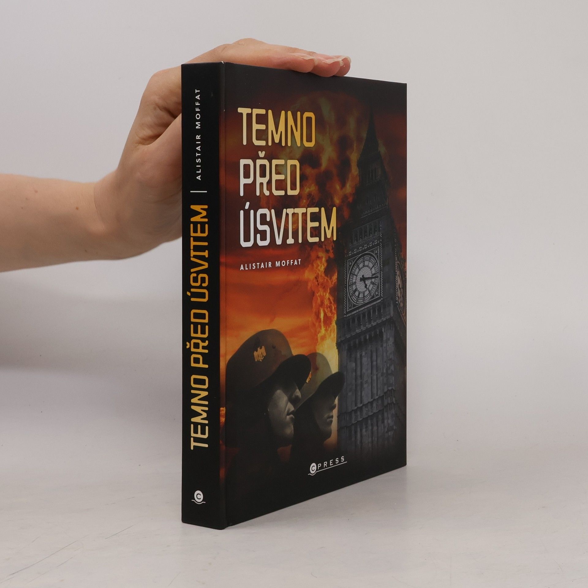 Alistair Moffat Temno před úsvitem