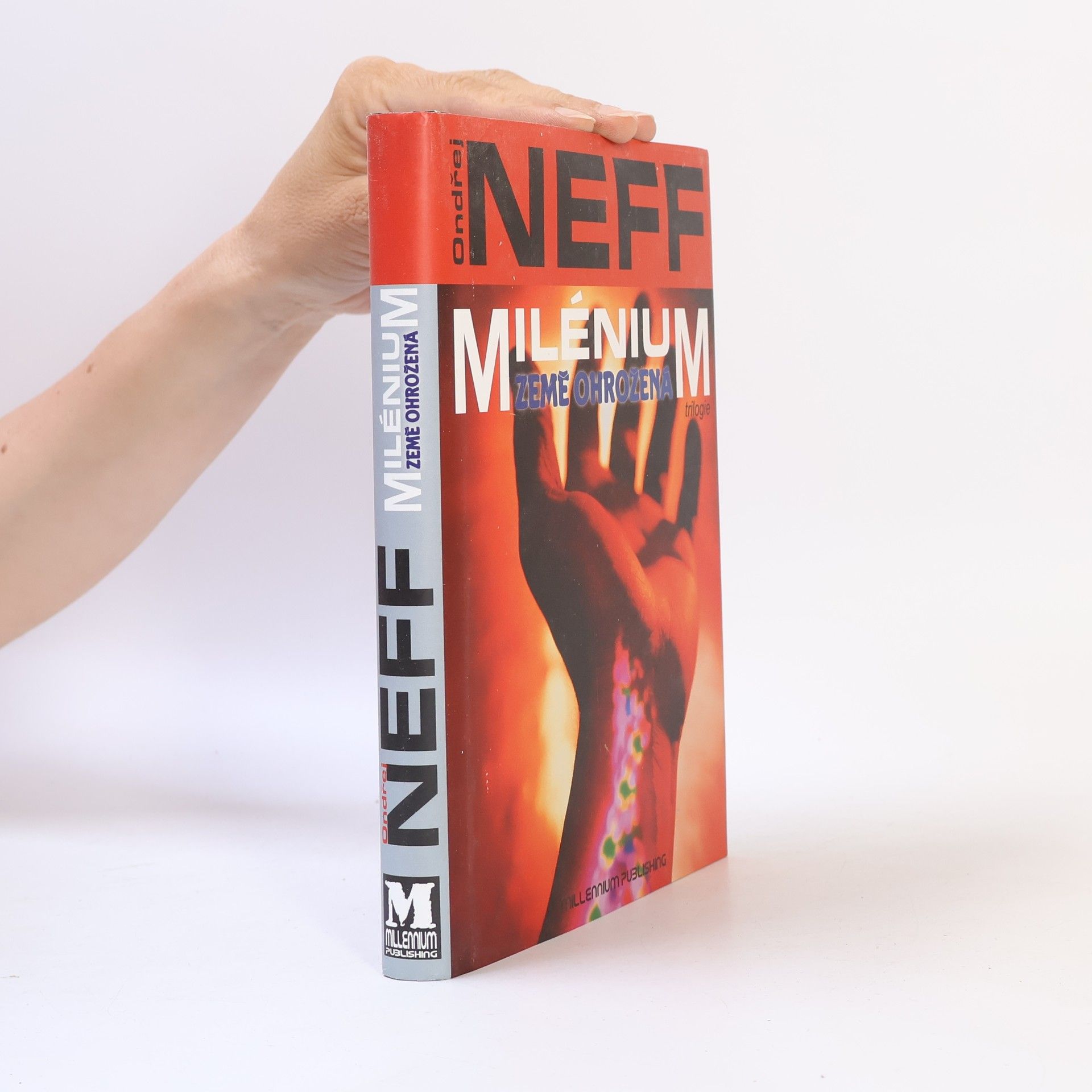 Ondřej Neff Milénium. Země ohrožená