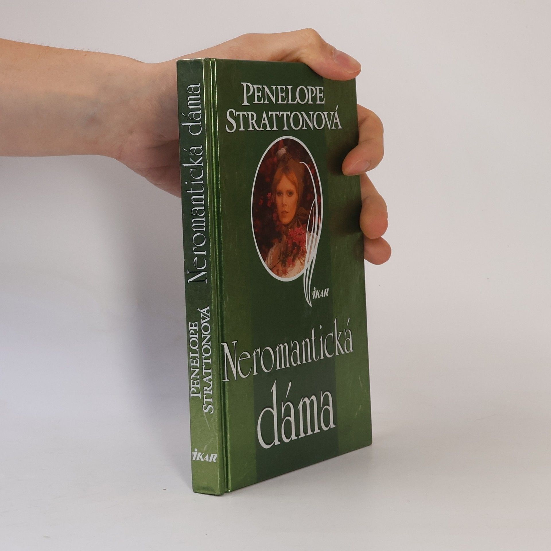 Penelope Stratton Neromantická dáma