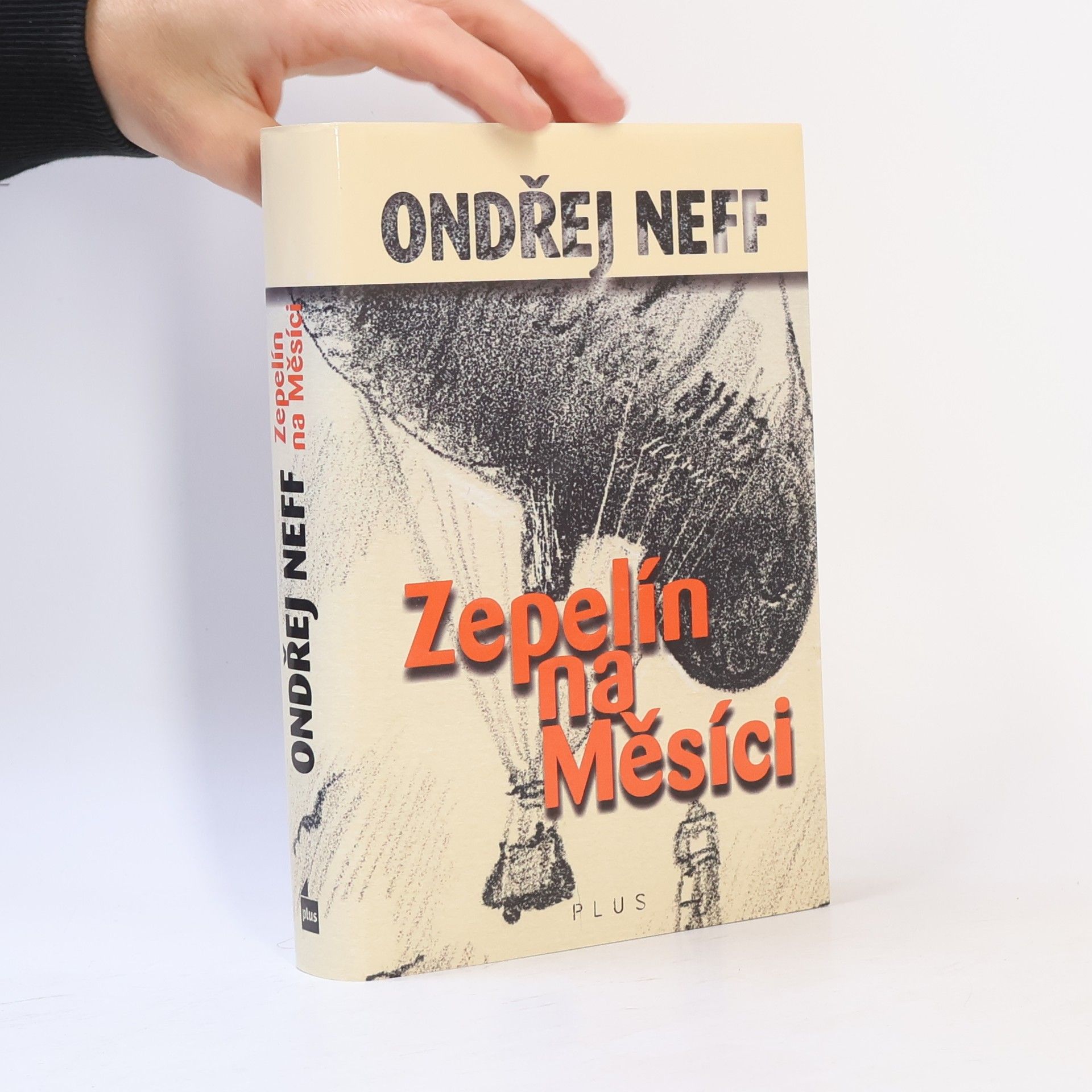 Ondřej Neff Zepelín na Měsíci