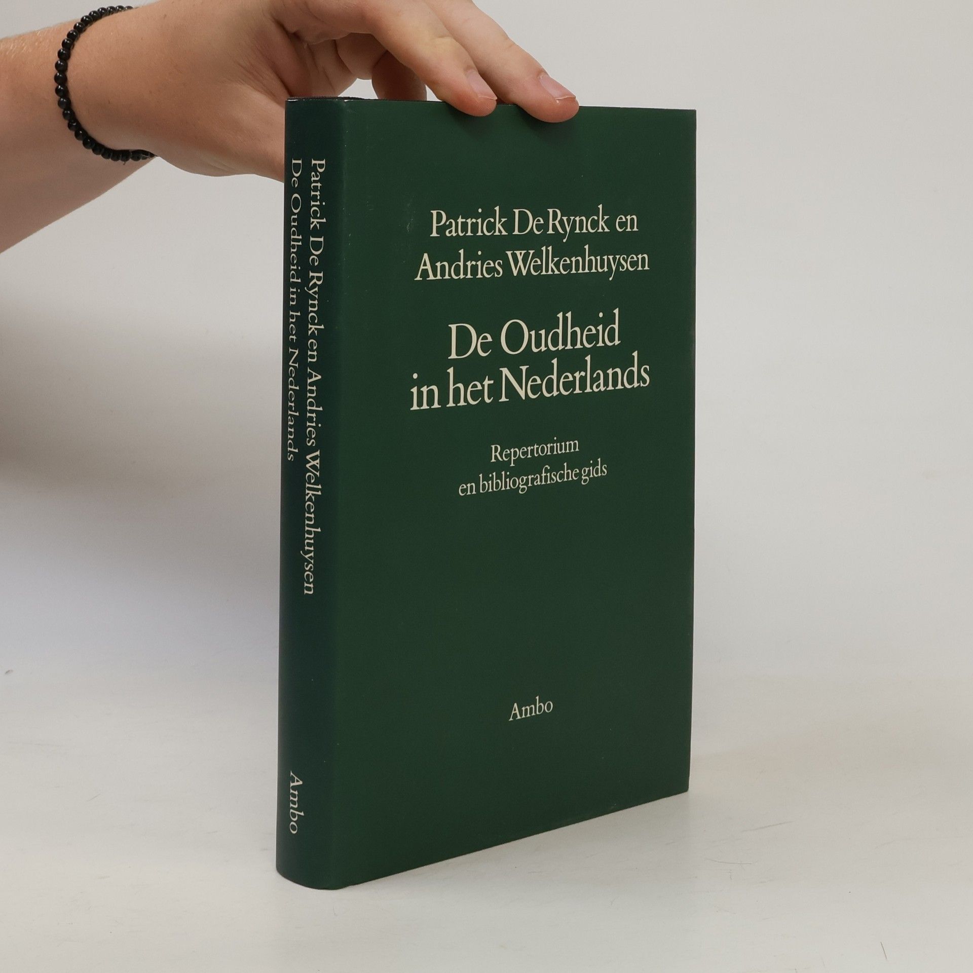 De oudheid in het Nederlands