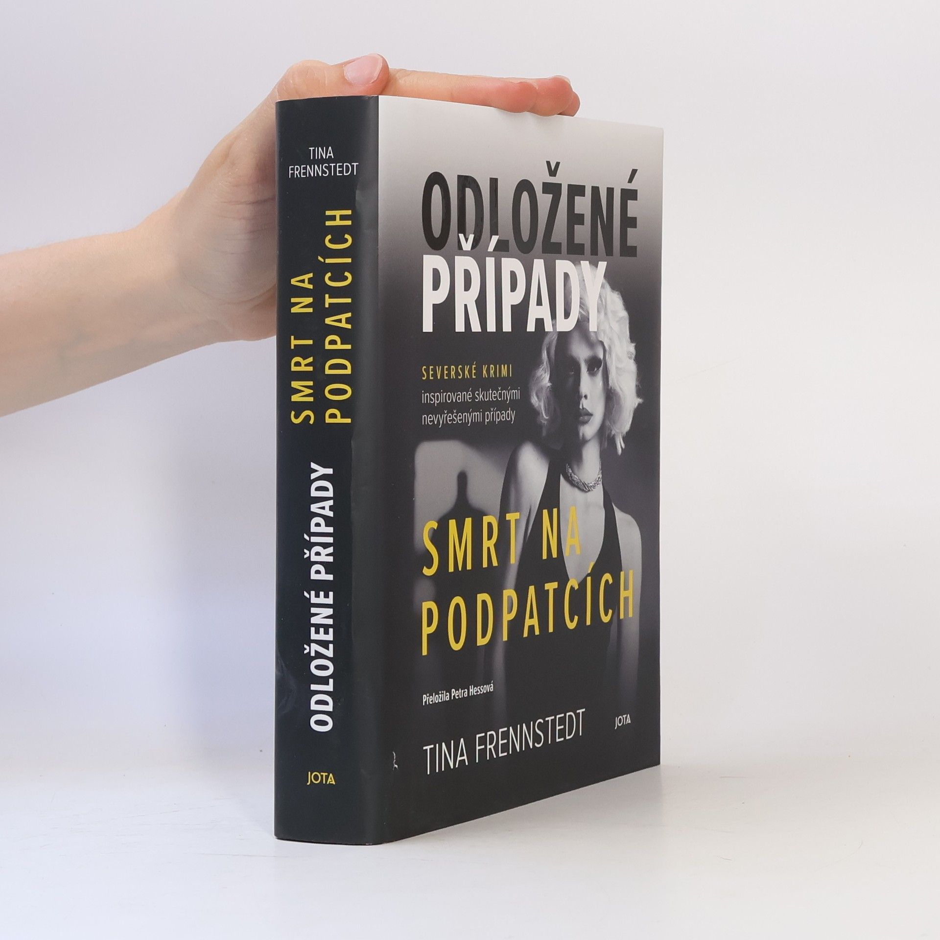 Tina Frennstedt Odložené případy. Smrt na podpatcích
