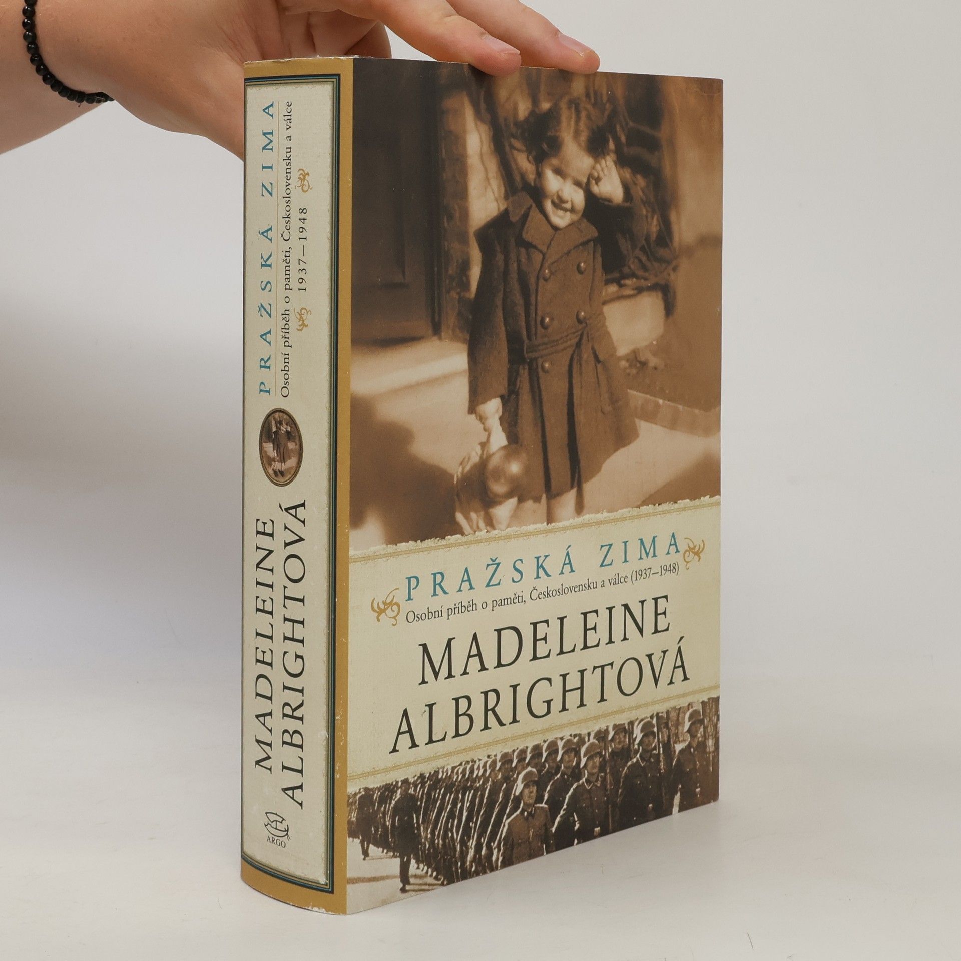 Madeleine Korbel Albright Pražská zima