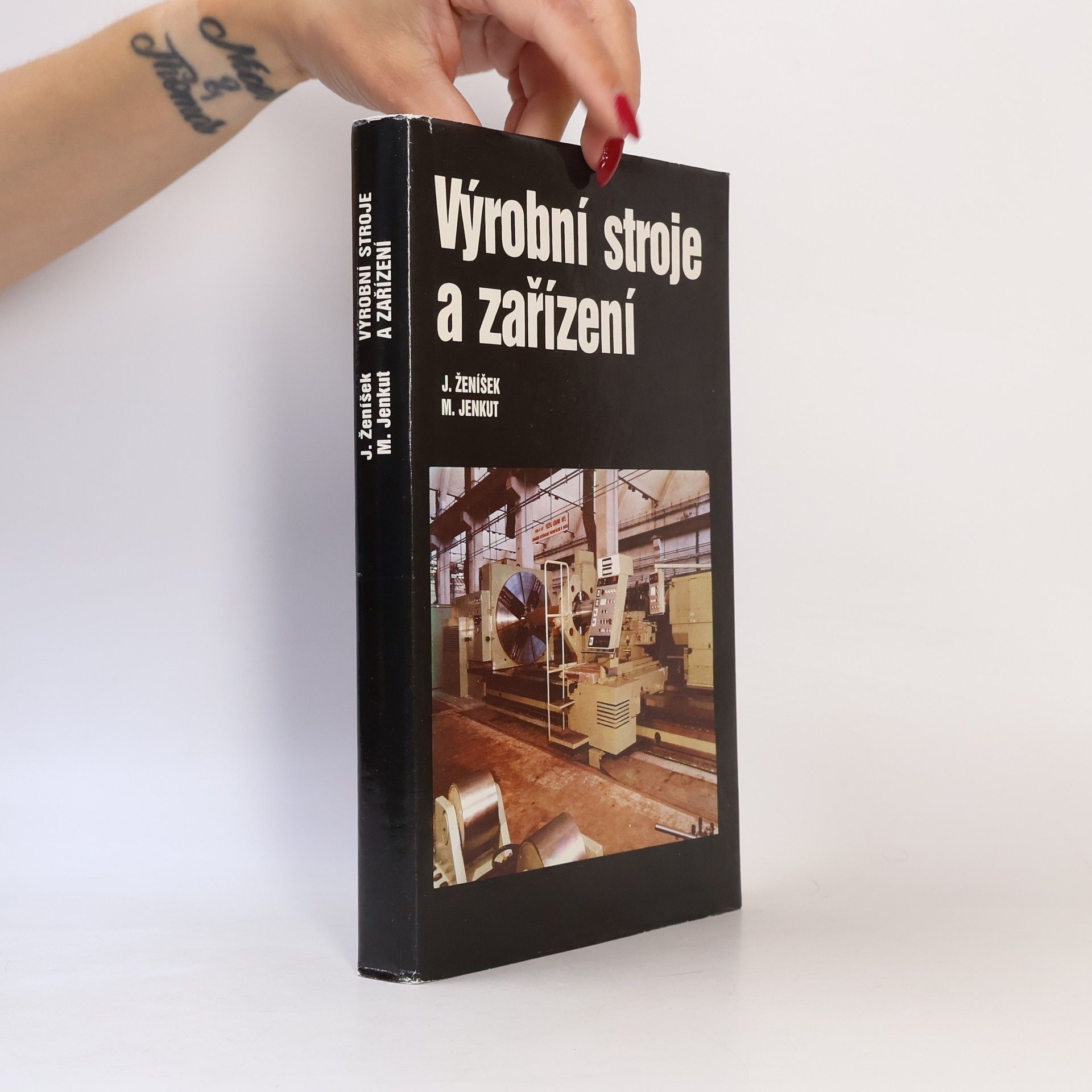 Výrobní stroje a zařízení