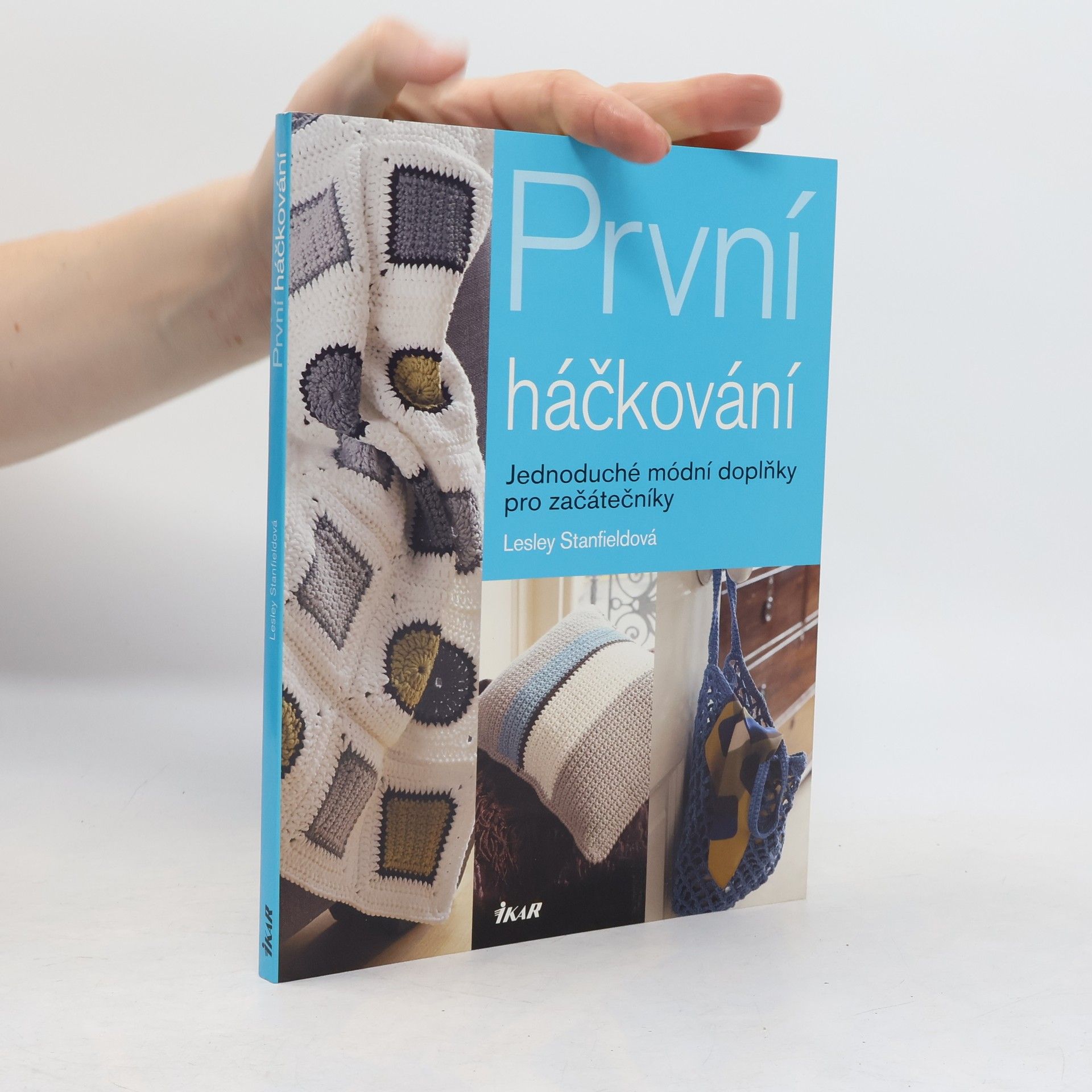 Lesley Stanfield První háčkování