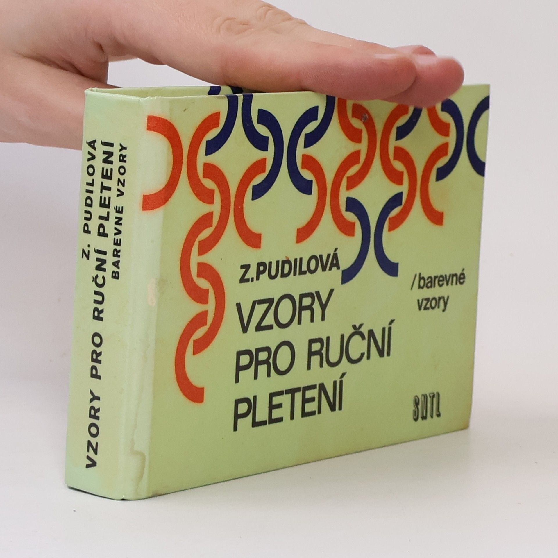 Z. Pudilová Vzory pro ruční pletení. Barevné vzory