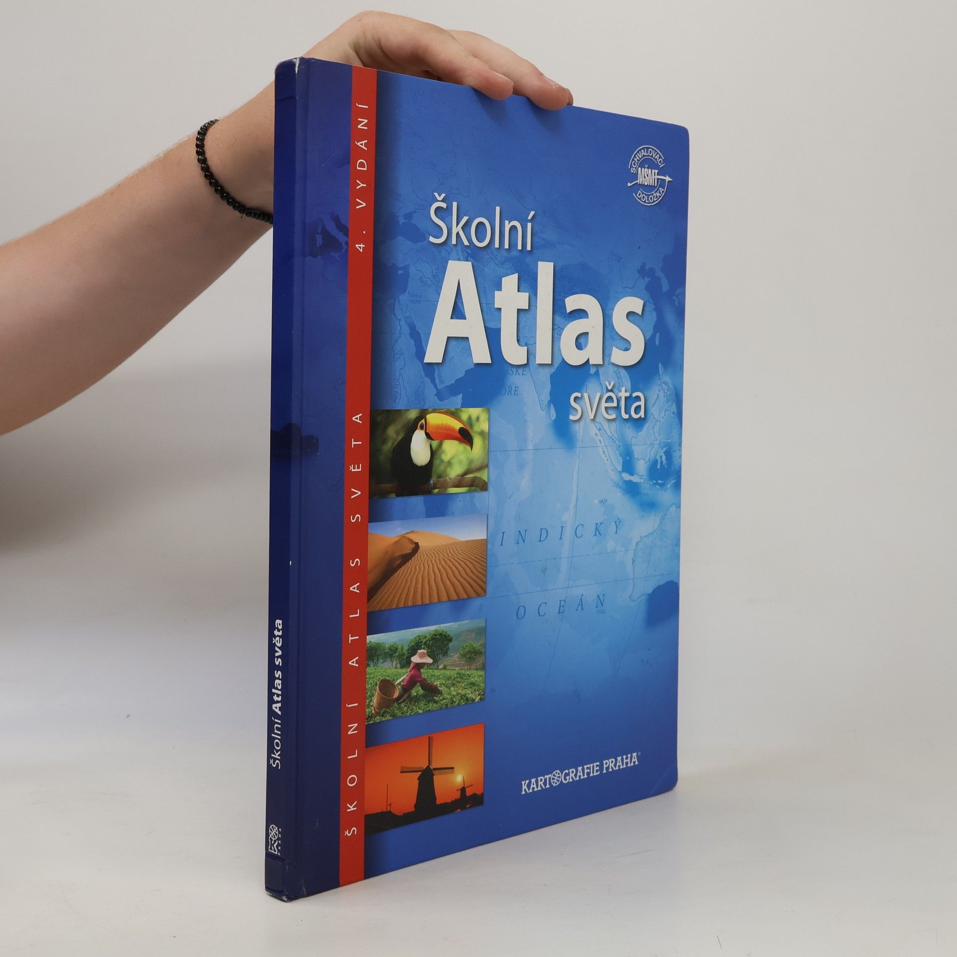 Autorenkollektiv Školní atlas světa