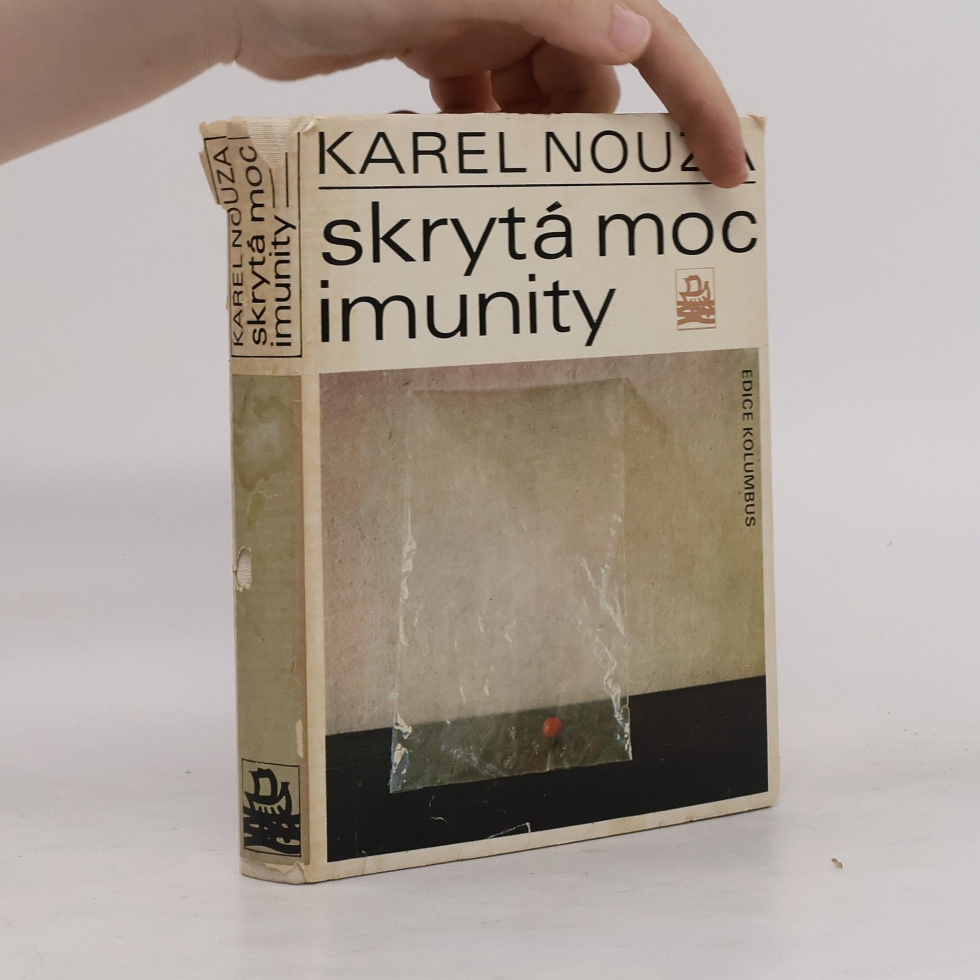 Karel Nouza Skrytá moc imunity