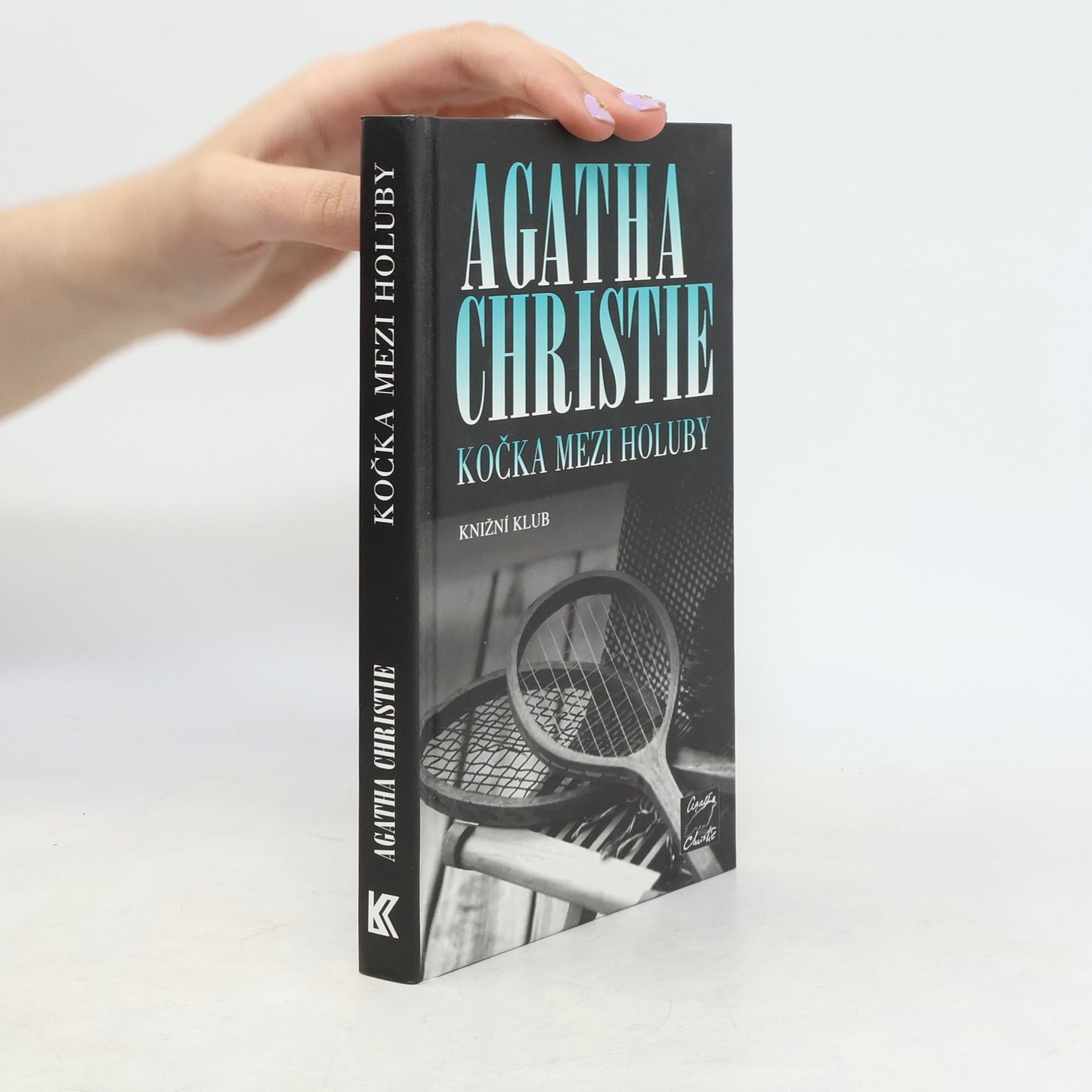 Agatha Christie Kočka mezi holuby