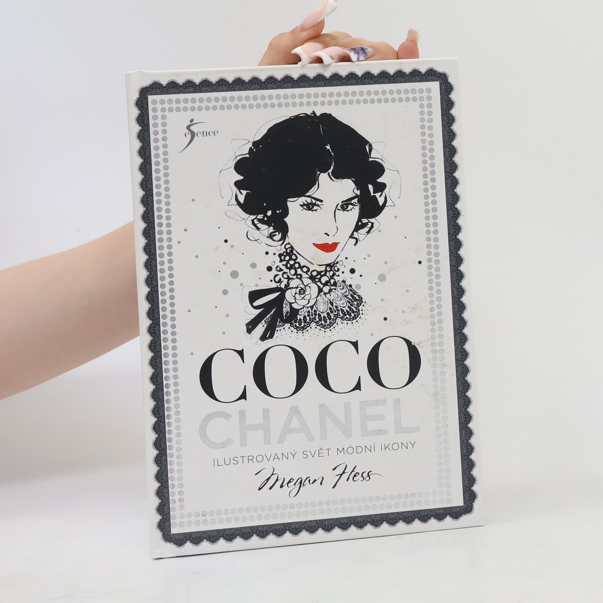 Megan Hess Coco Chanel: Ilustrovaný svět módní ikony