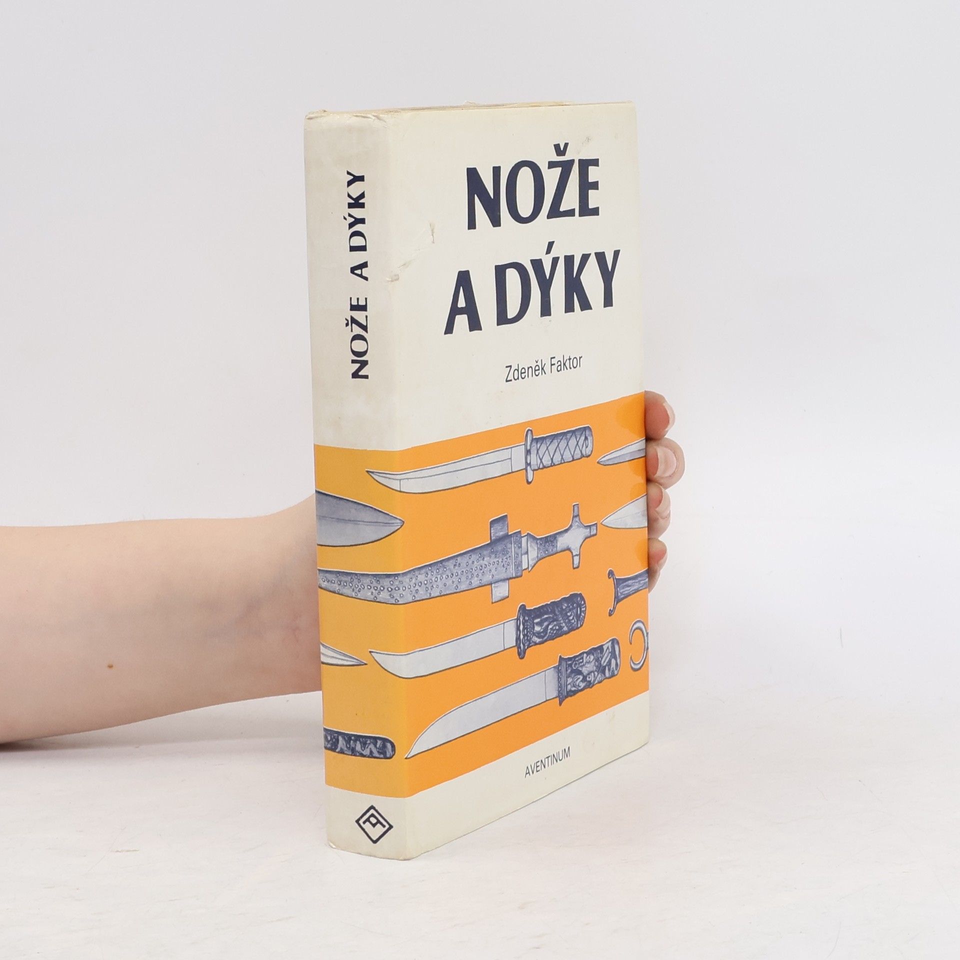 M. Bouzek Nože a dýky