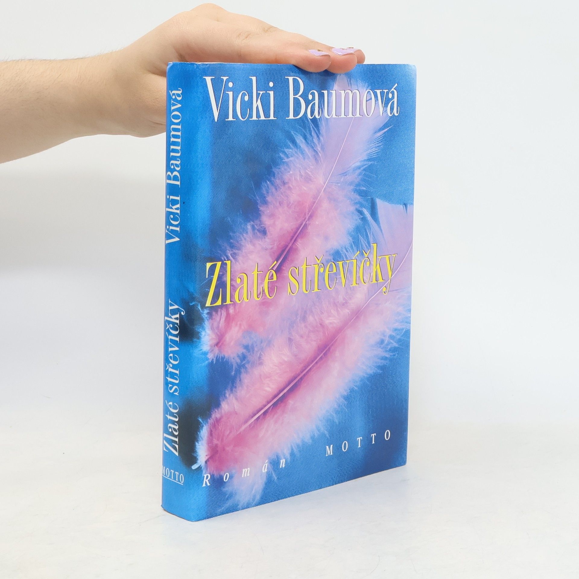 Vicki Baum Zlaté střevíčky : román primabaleríny