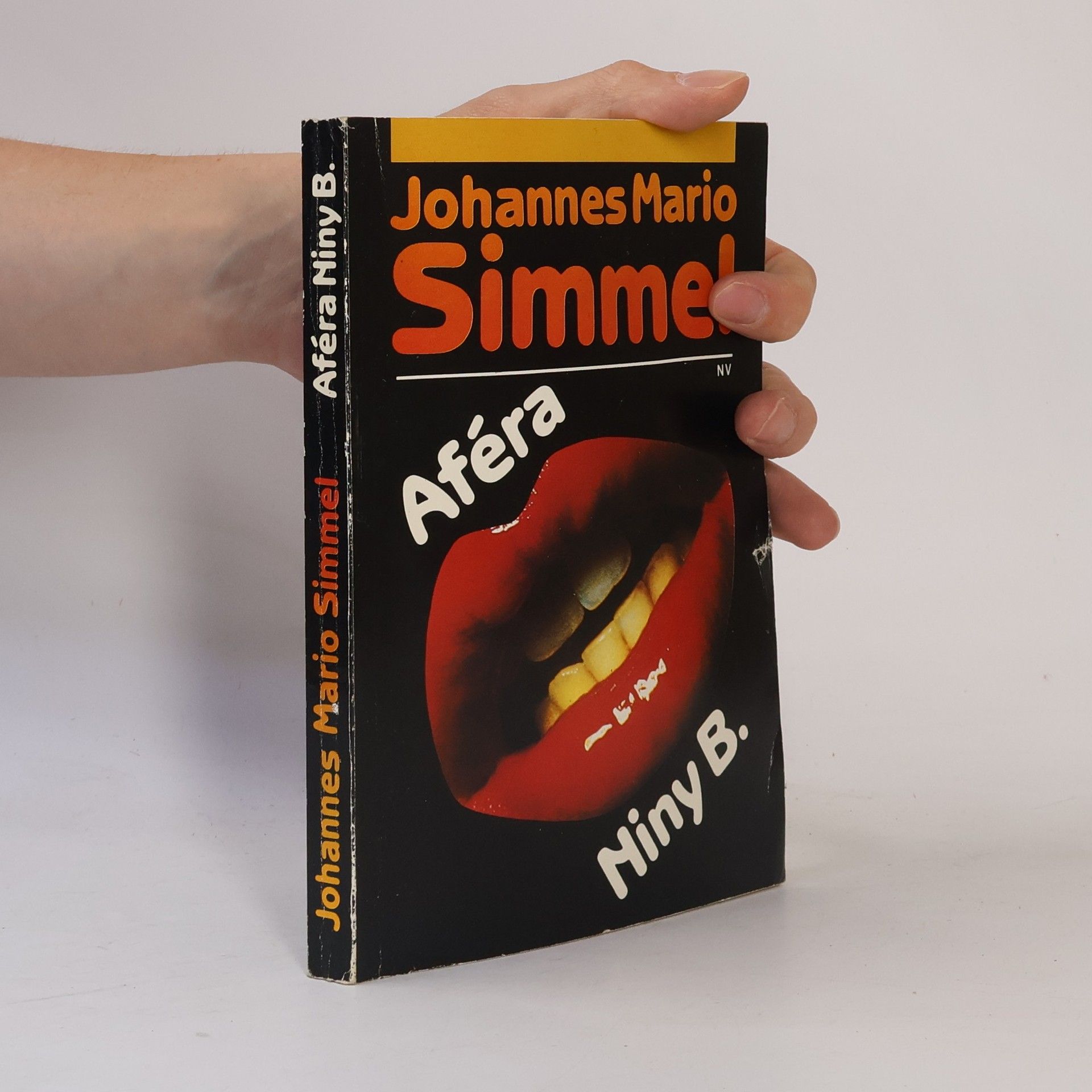 Johannes Mario Simmel Aféra Niny B.