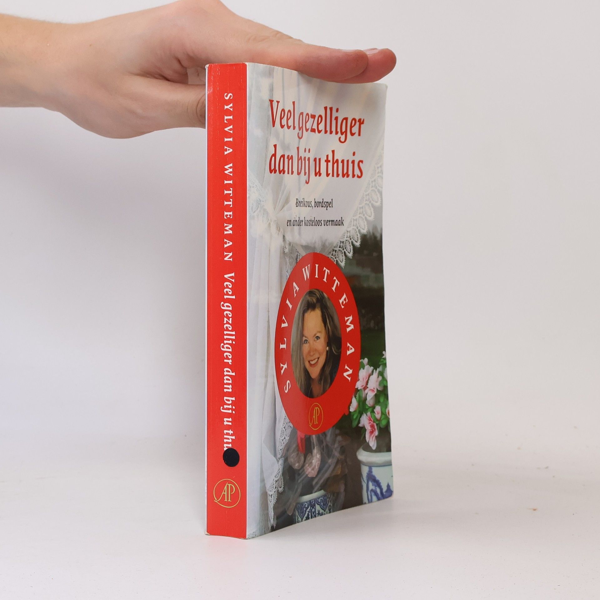 Sylvia Witteman Veel gezelliger dan bij u thuis