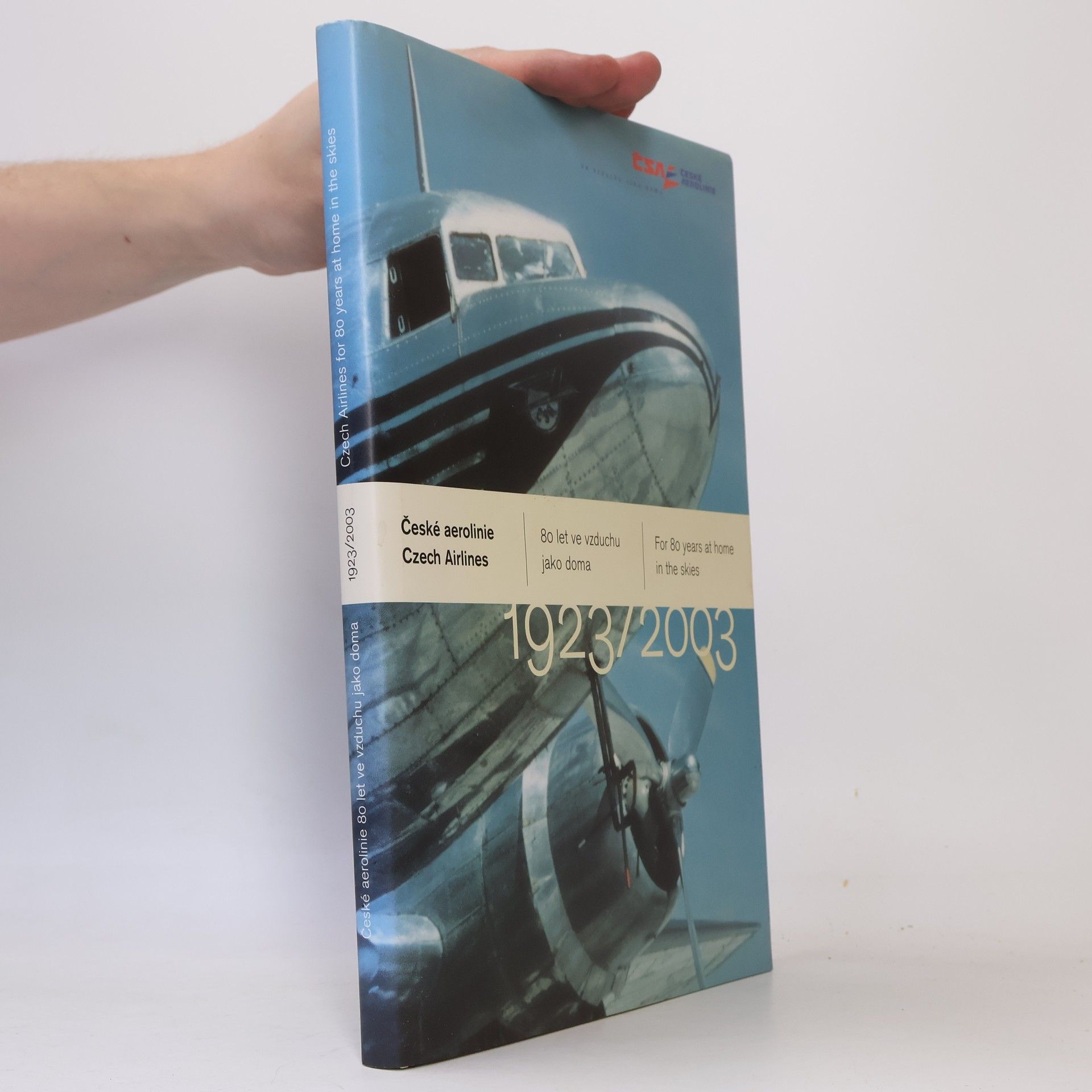 Autorenkollektiv České aerolinie. 80 let ve vzduchu jako doma
