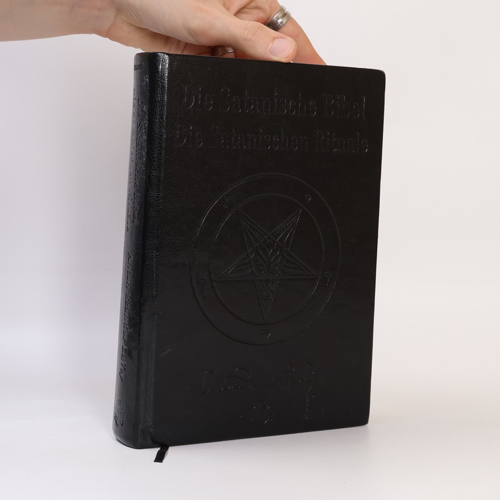 Ingrid Meyer Die satanische Bibel