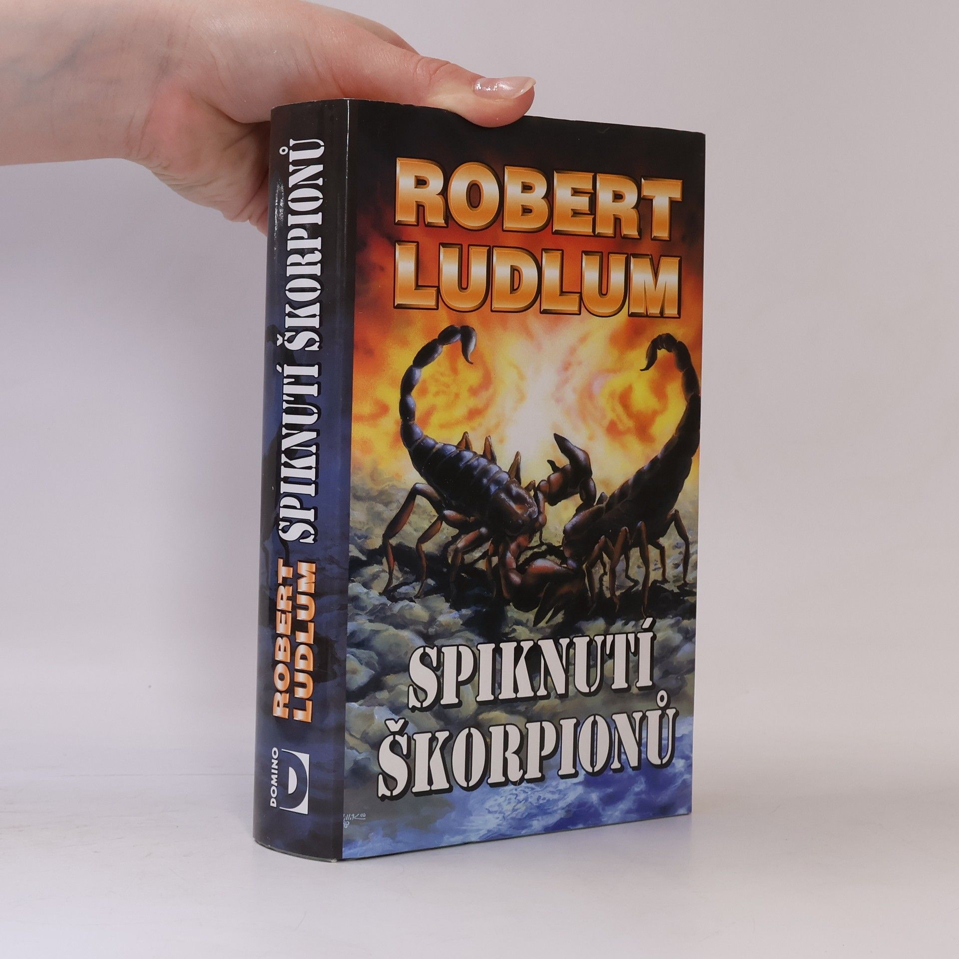 Robert Ludlum Spiknutí škorpionů