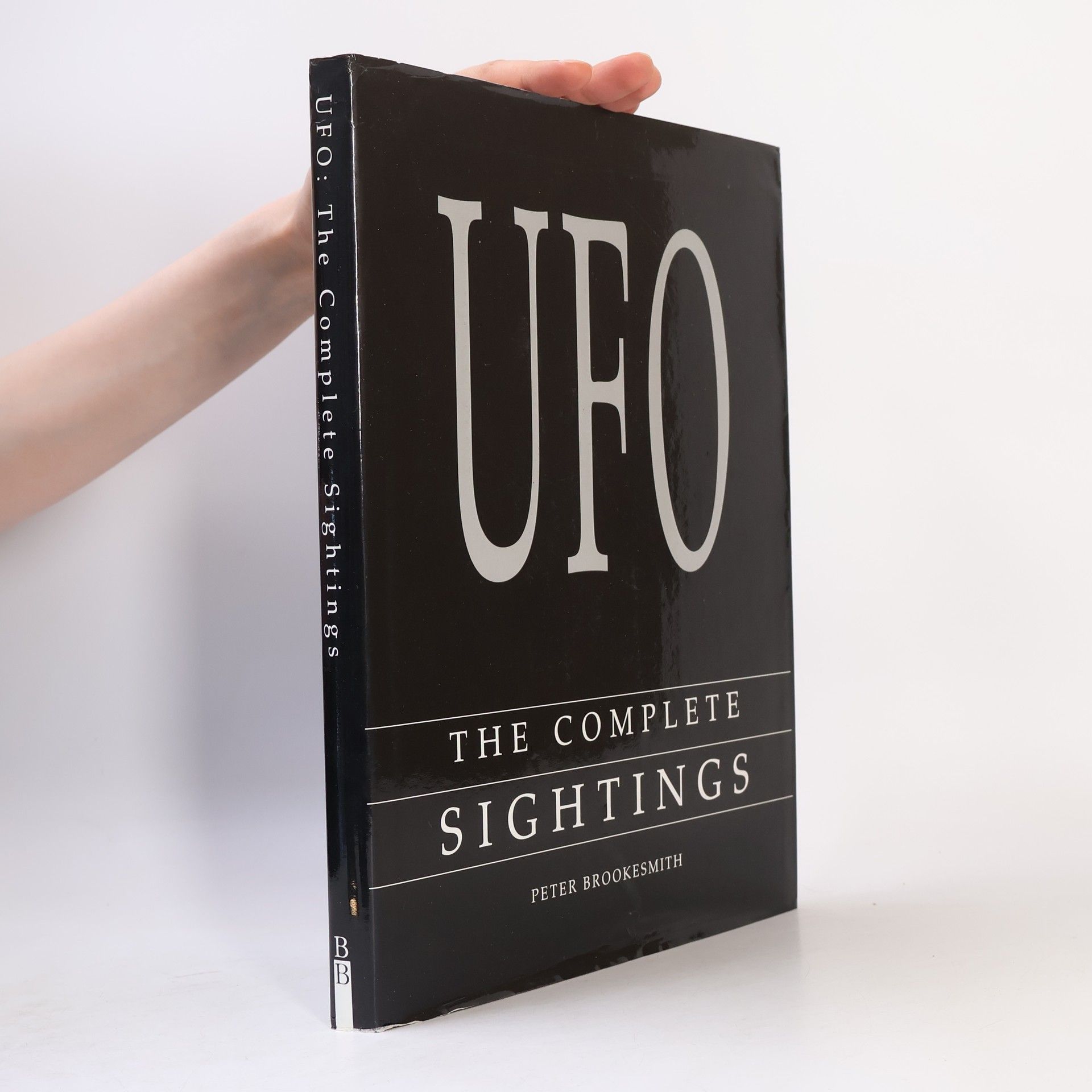 UFO The Complete Sightings