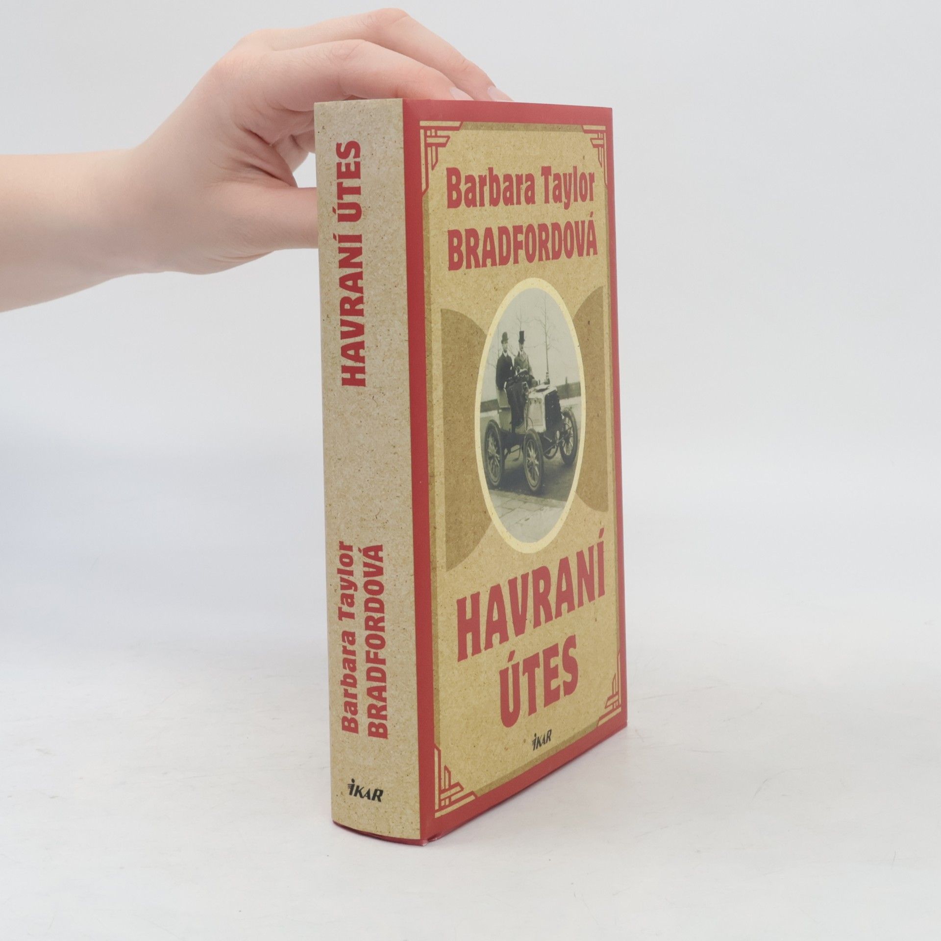 Barbara Taylor Bradford Havraní útes