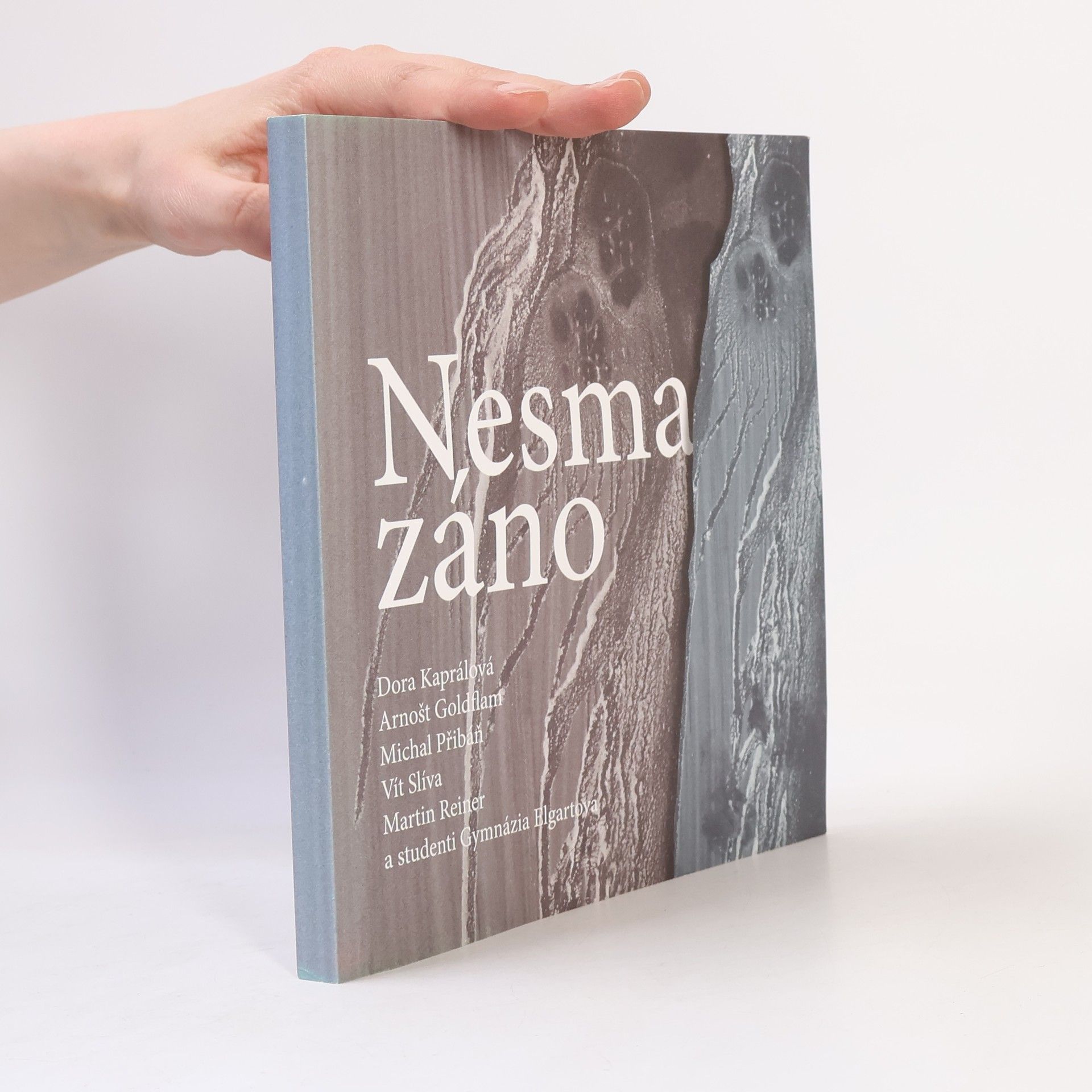 Nesmazáno