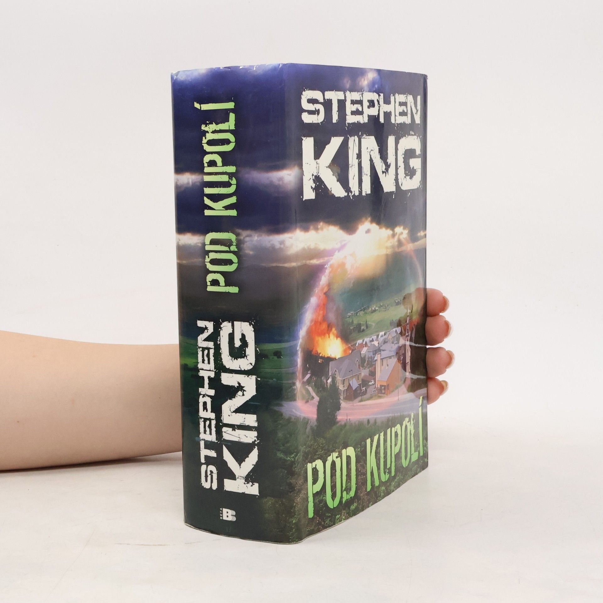 Stephen King Pod kupolí