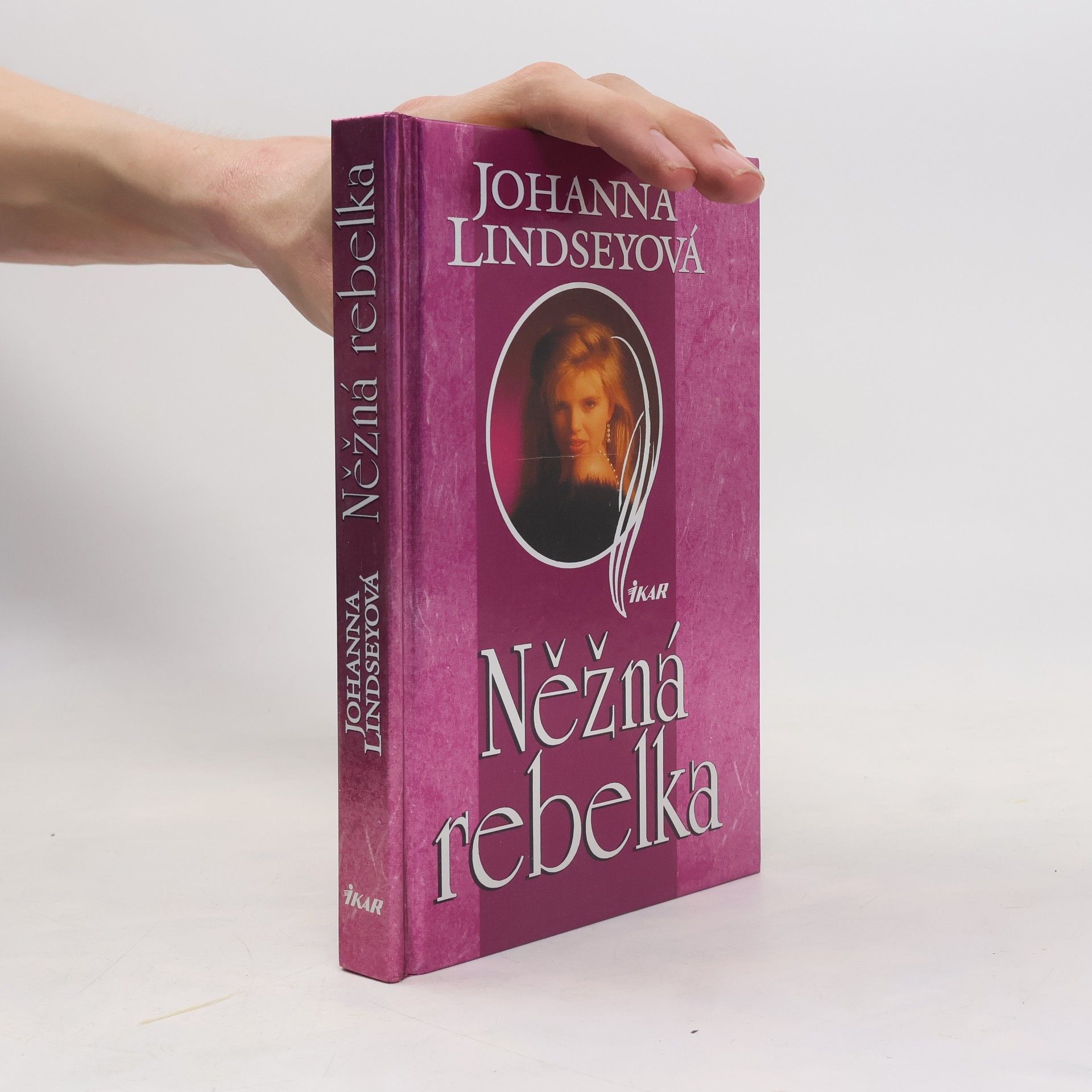 Johana Lindseyová Něžná rebelka