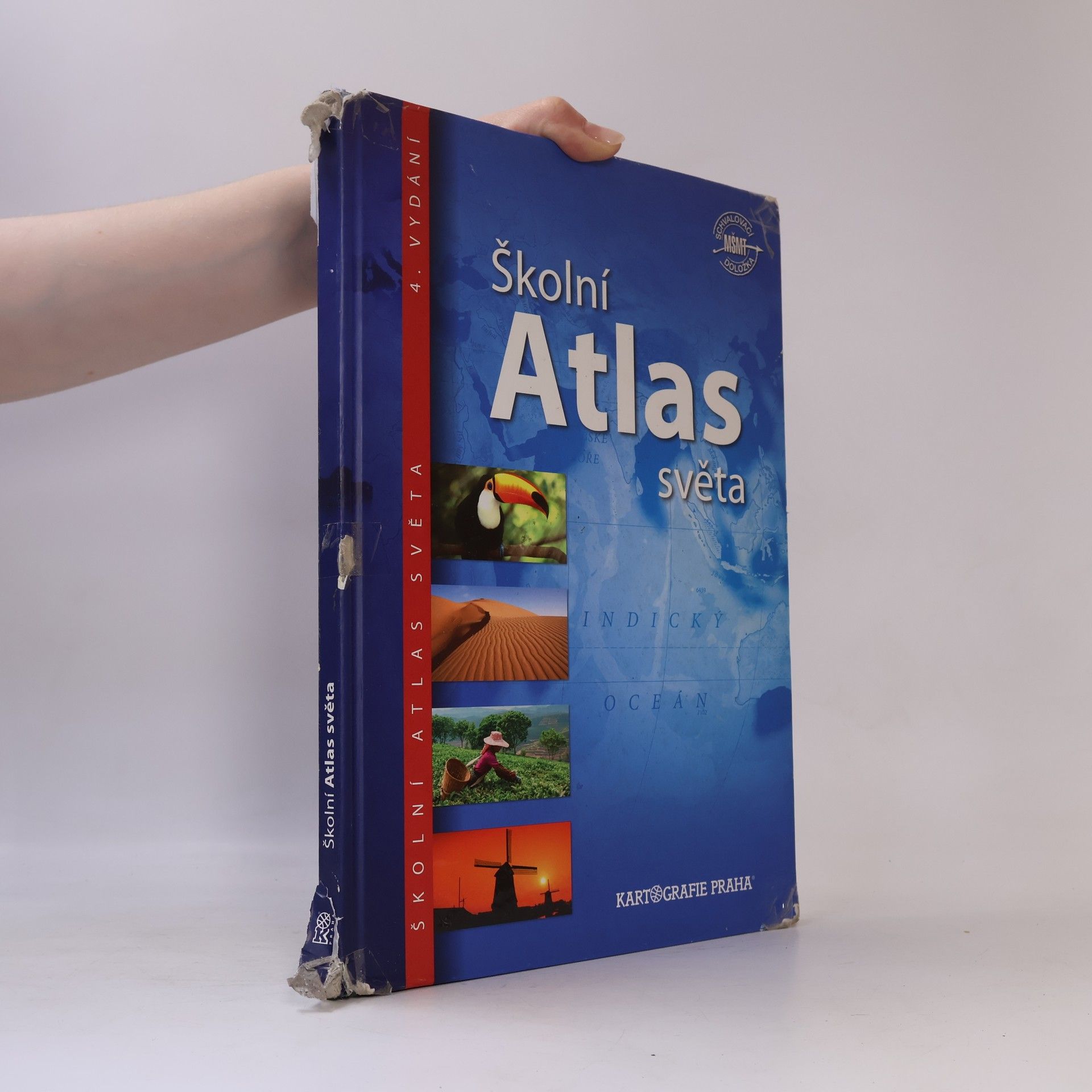 Autorenkollektiv Školní atlas světa