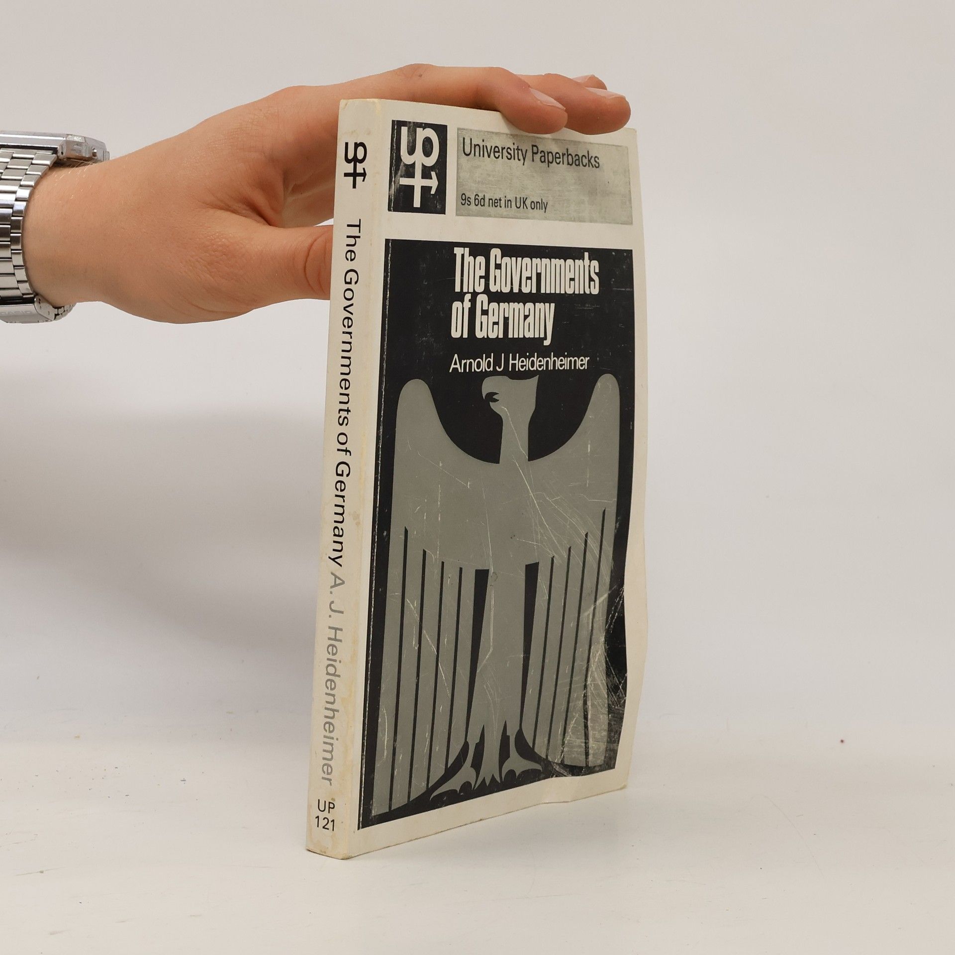 Arnold J. Heidenheimer The Governments of Germany