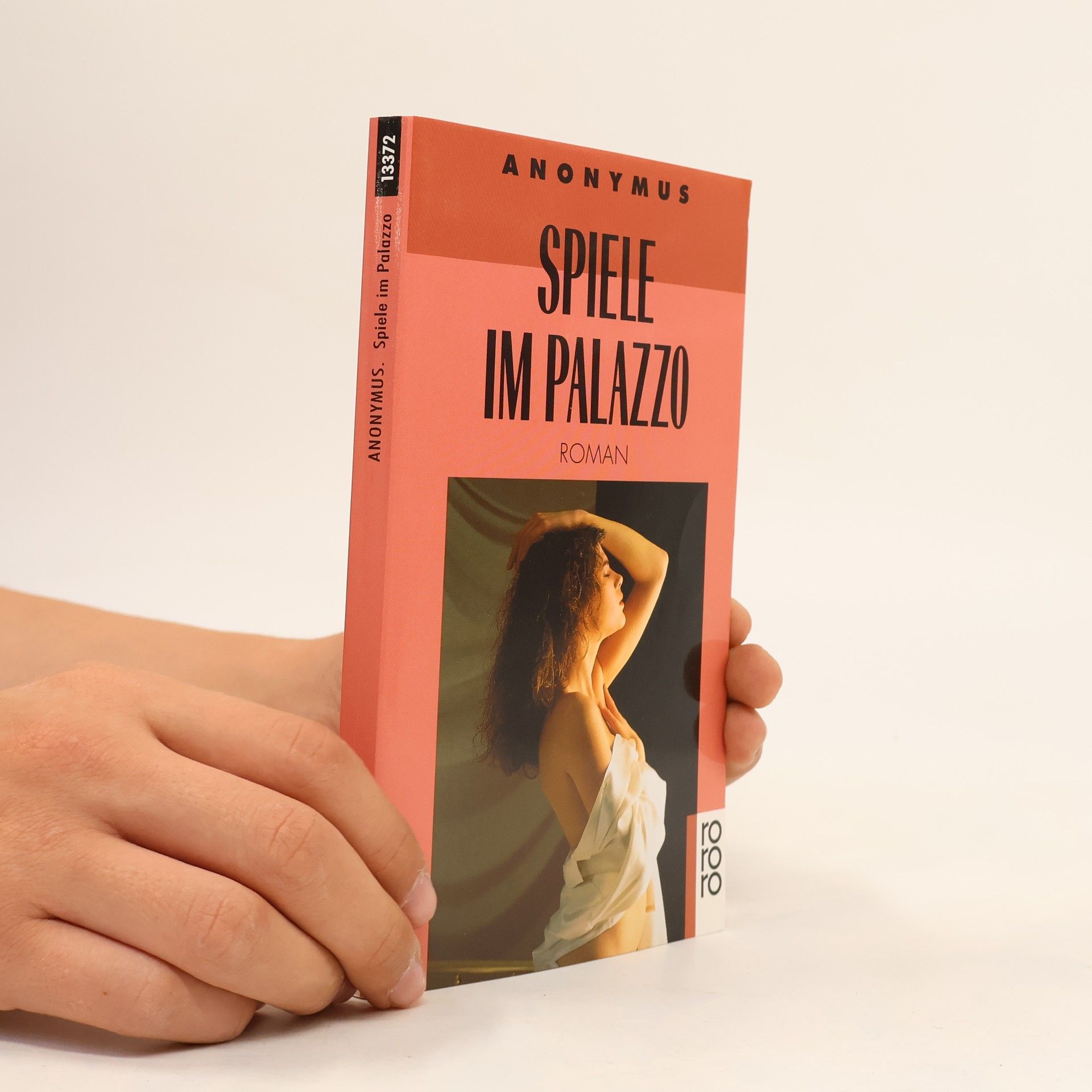 anonym Spiele im Palazzo. Roman