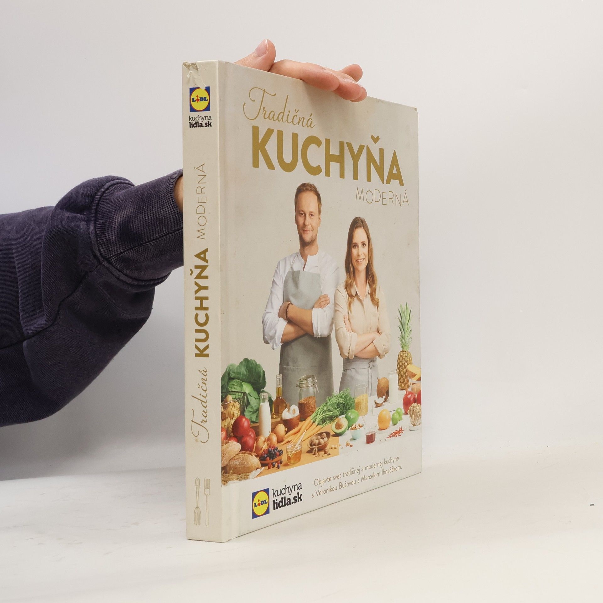 Veronika Bušová Tradičná kuchyňa moderná