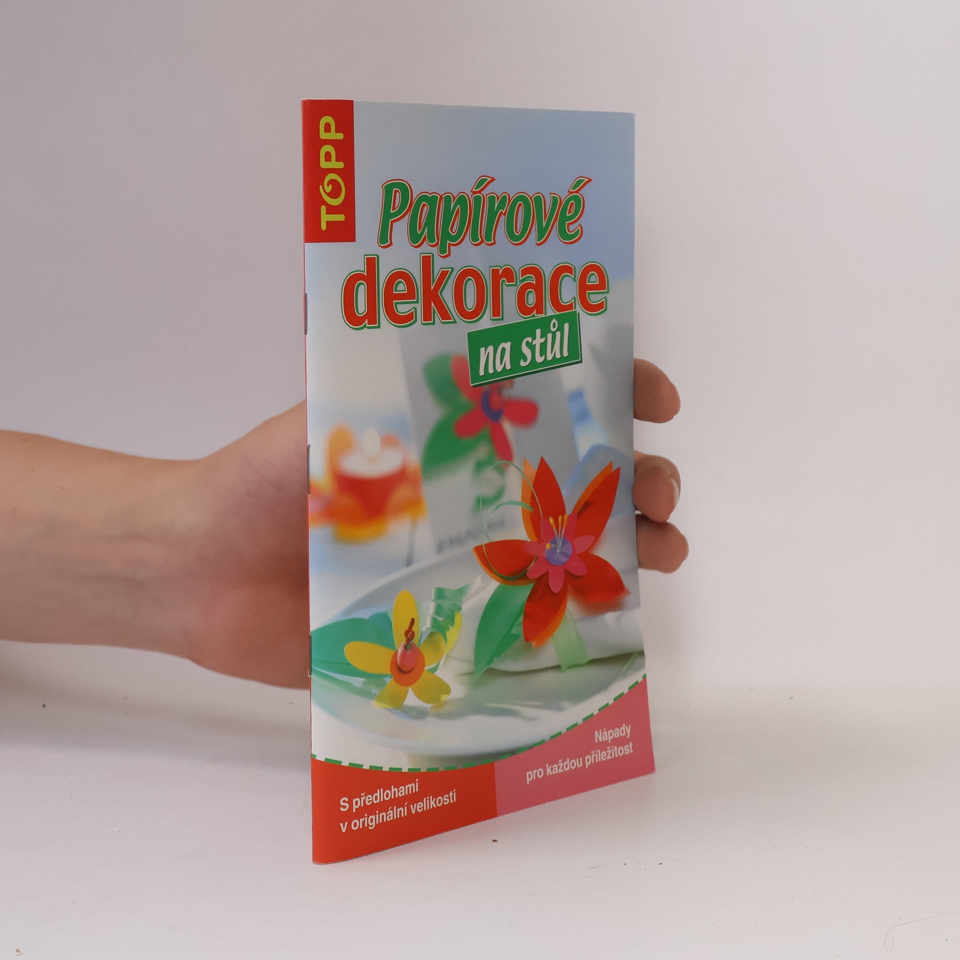 Pia Pedevilla Papírové dekorace na stůl