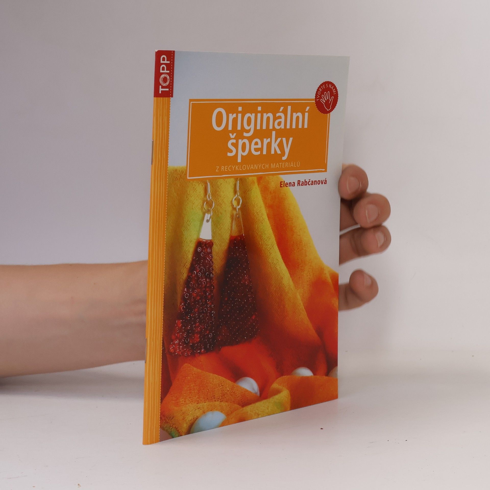 Elena Rabčanová Originální šperky z recyklovaných materiálů
