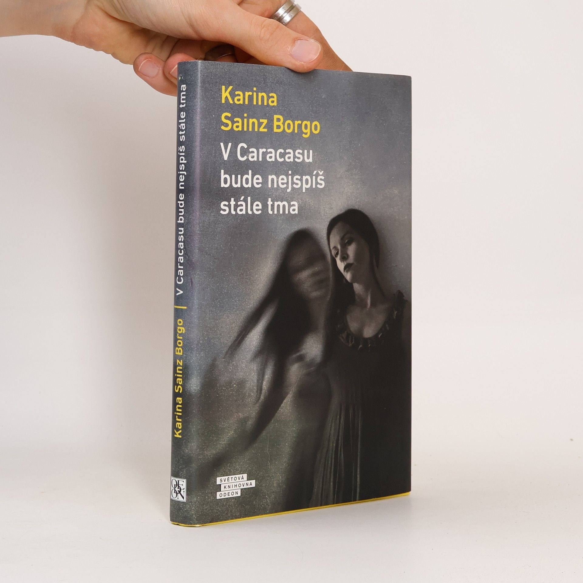 Karina Sainz Borgo V Caracasu bude nejspíš stále tma