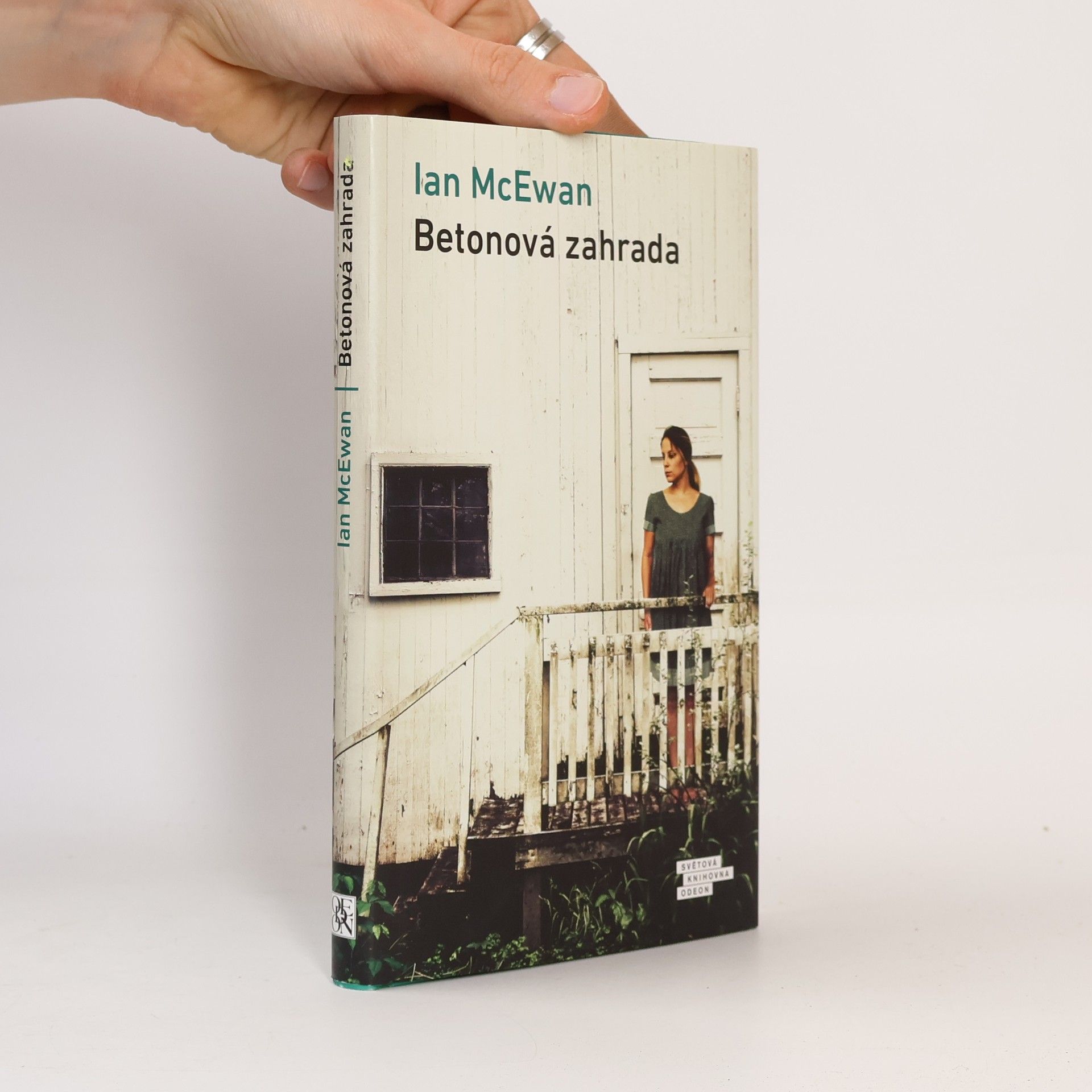 Ian McEwan Betonová zahrada