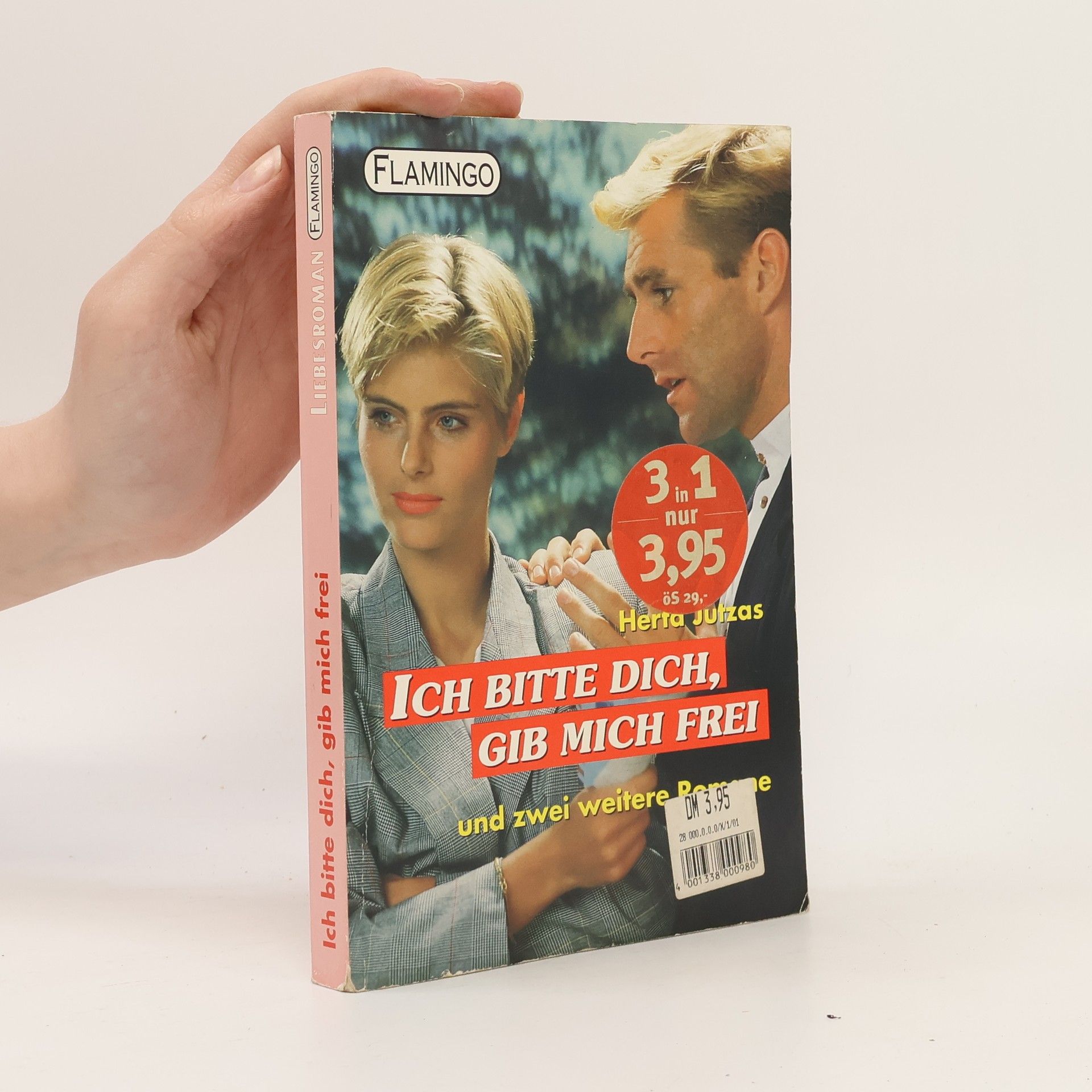 Petra von Claussen Tierfänger am Werk und zwei weitere ROmane