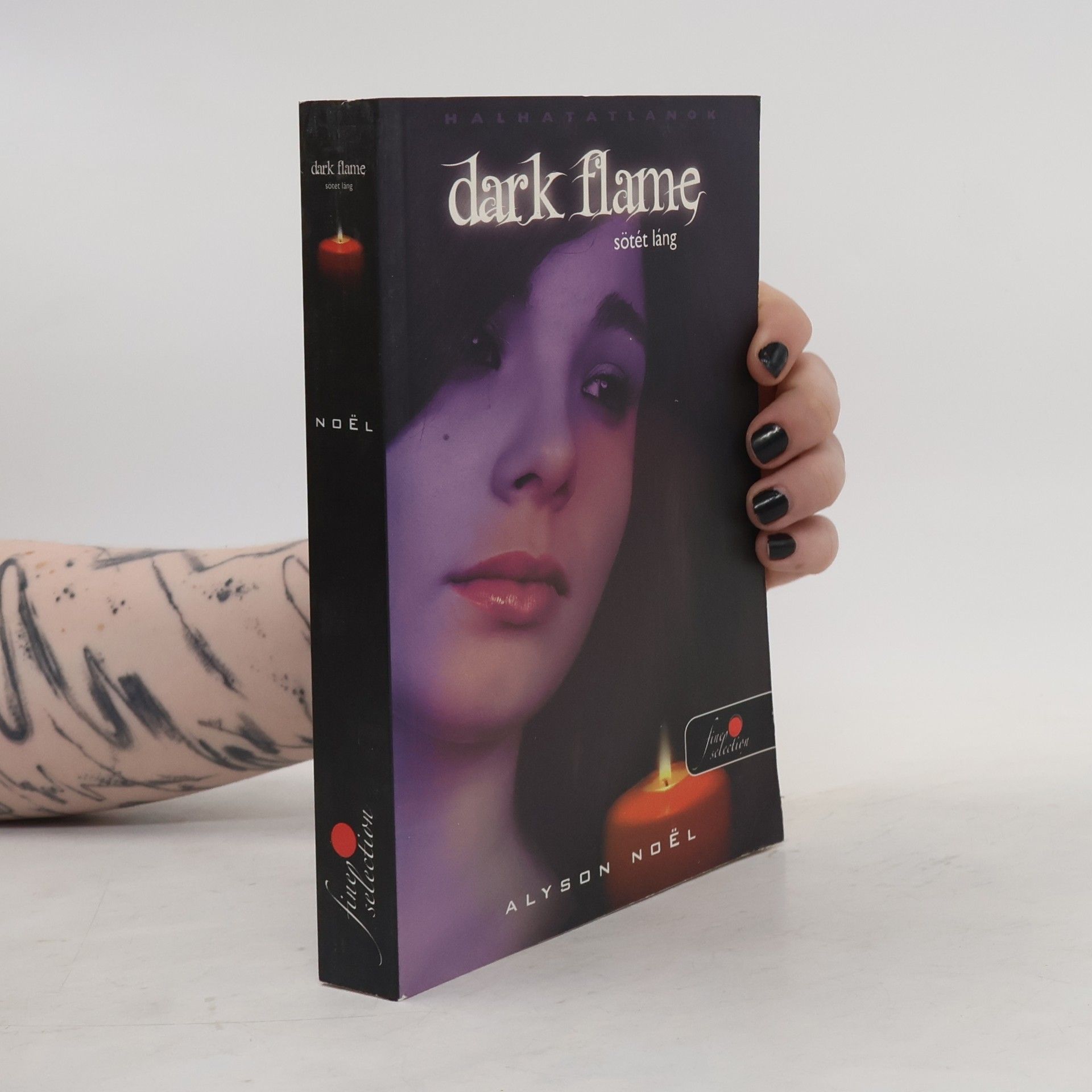 Tímea Gazdag Dark Flame - Sötét láng