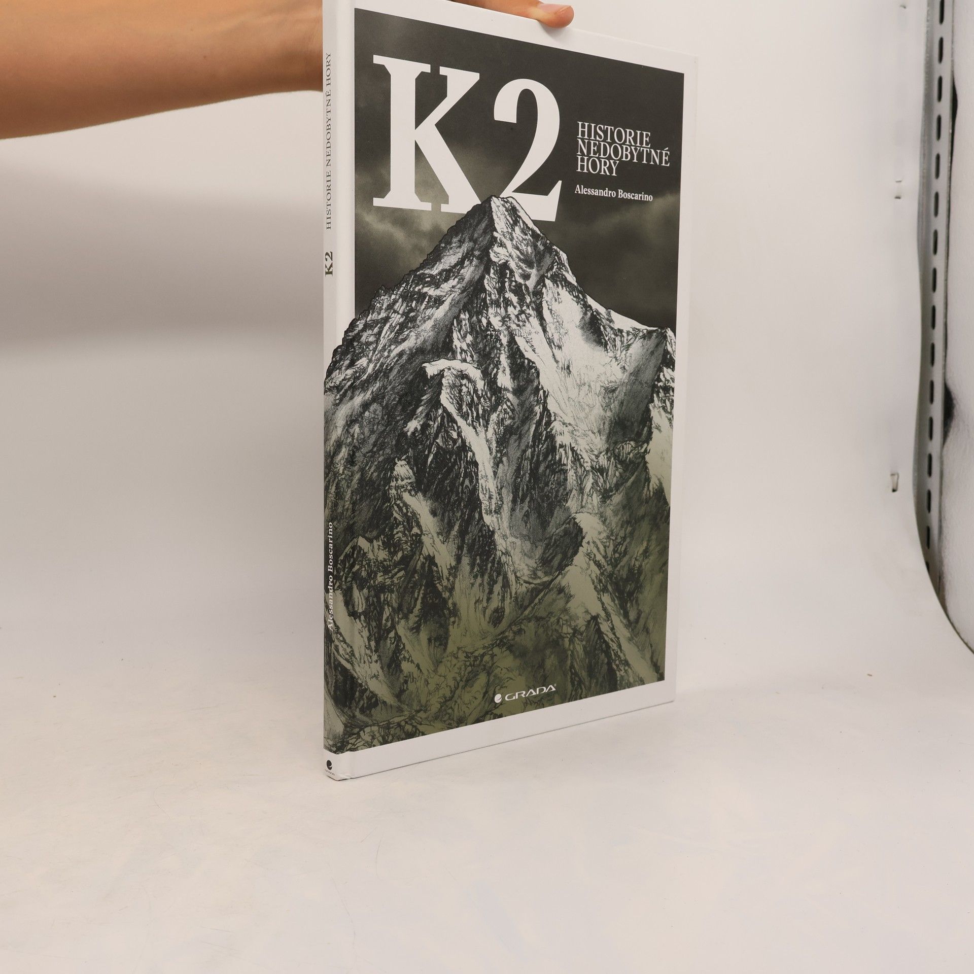 Alessandro Boscarino K2. Historie nedobytné hory