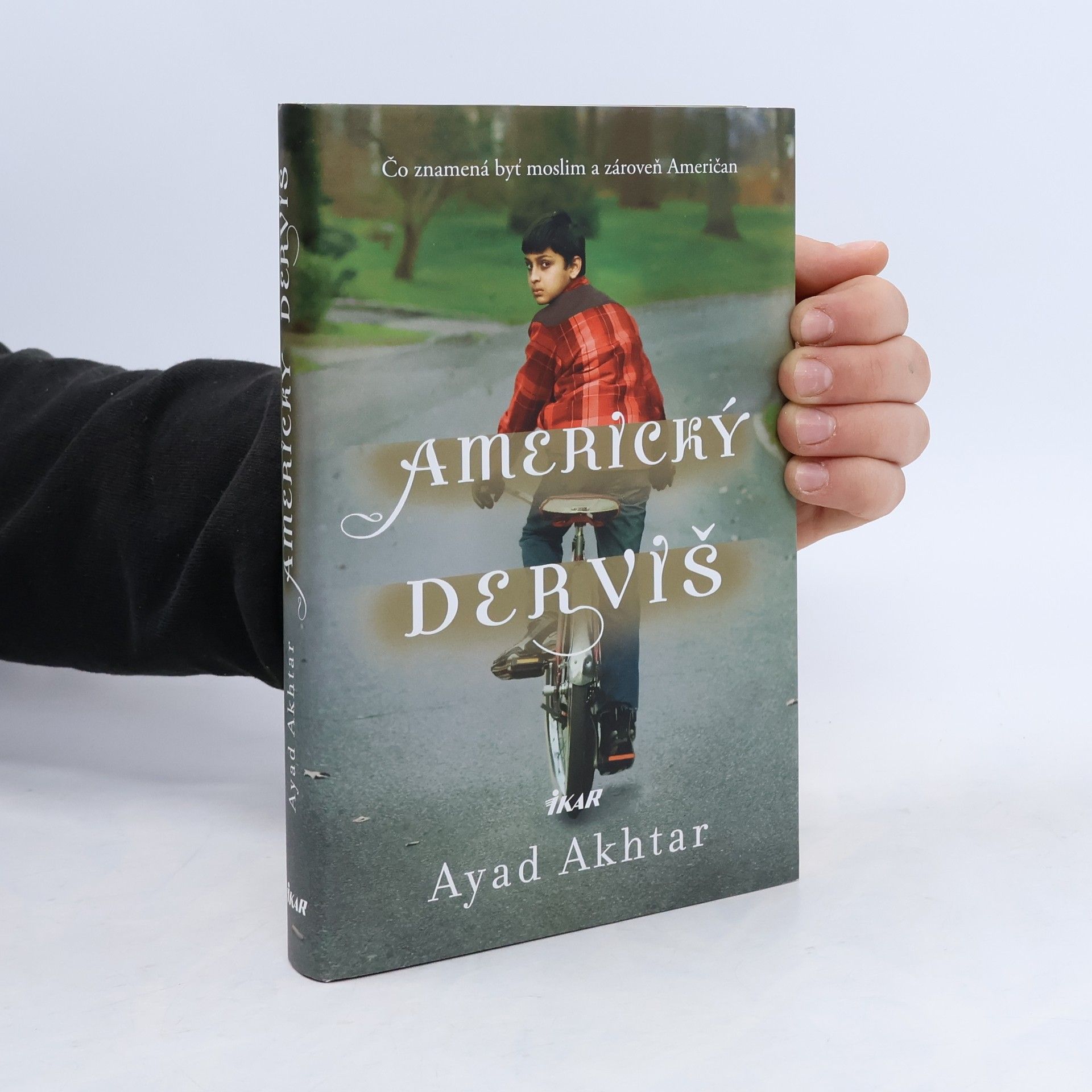 Ayad Akhtar Americký derviš