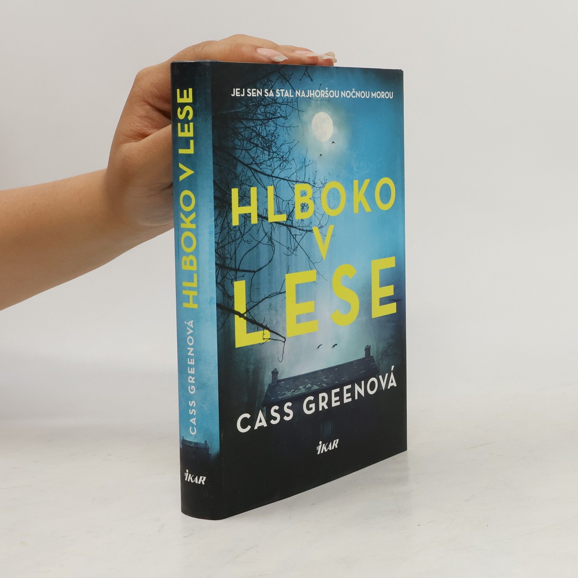 Cass Green Hlboko v lese