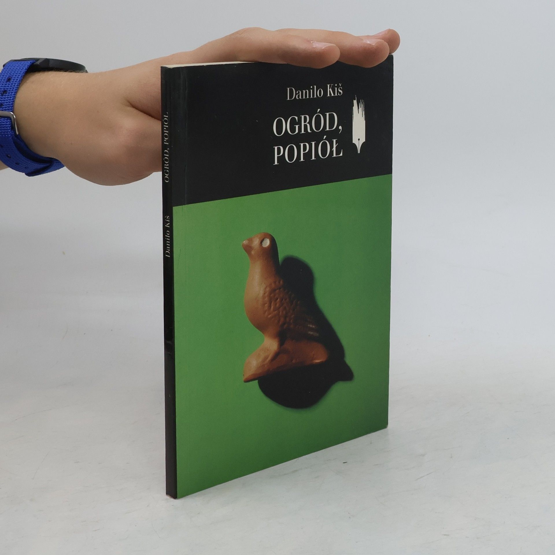 Ogród, popiól