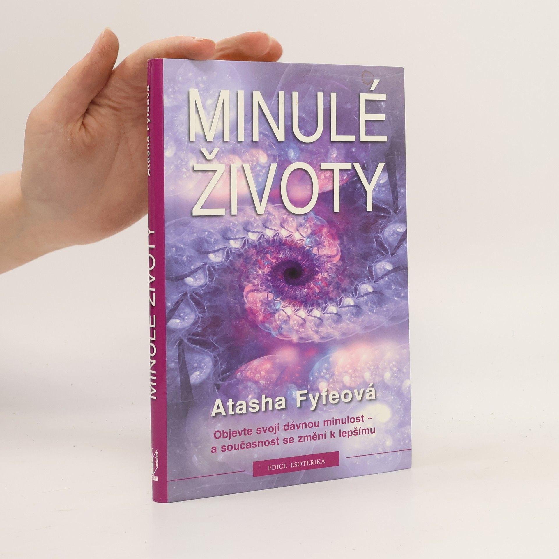 Atasha Fyfe Minulé životy