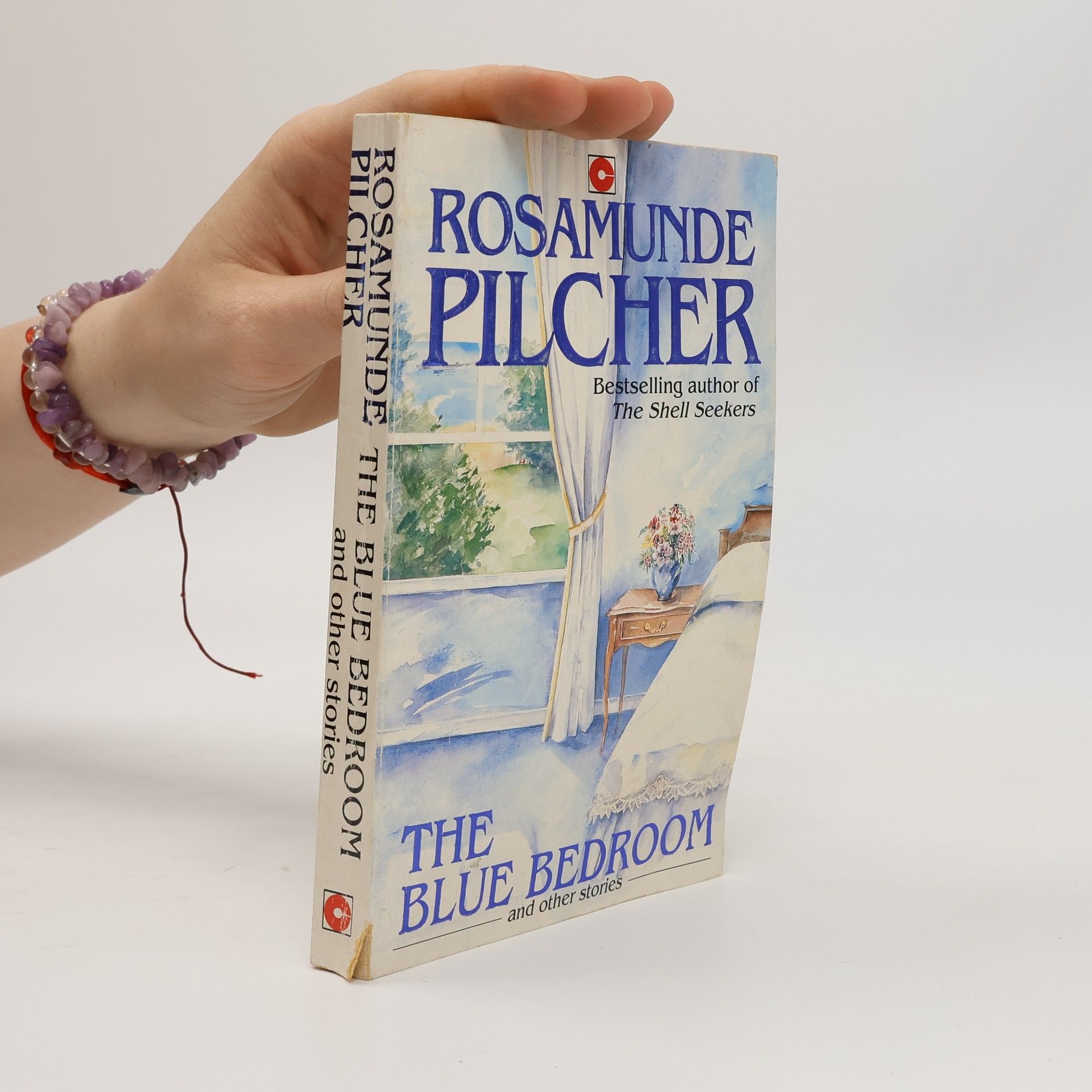 Rosamunde Pilcher The blue bedroom and other stories.