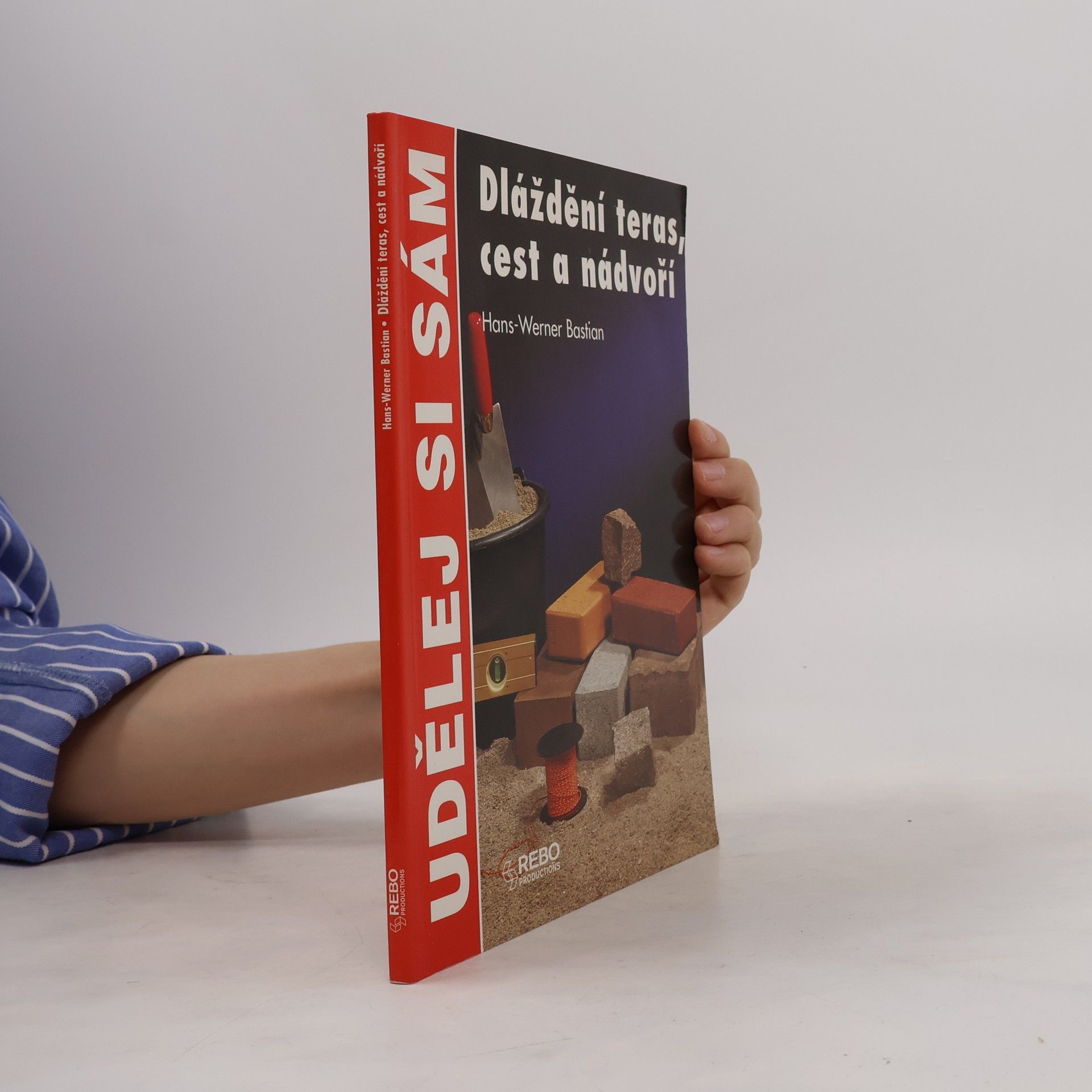 HansWerner Bastian Dláždění teras, cest a nádvoří