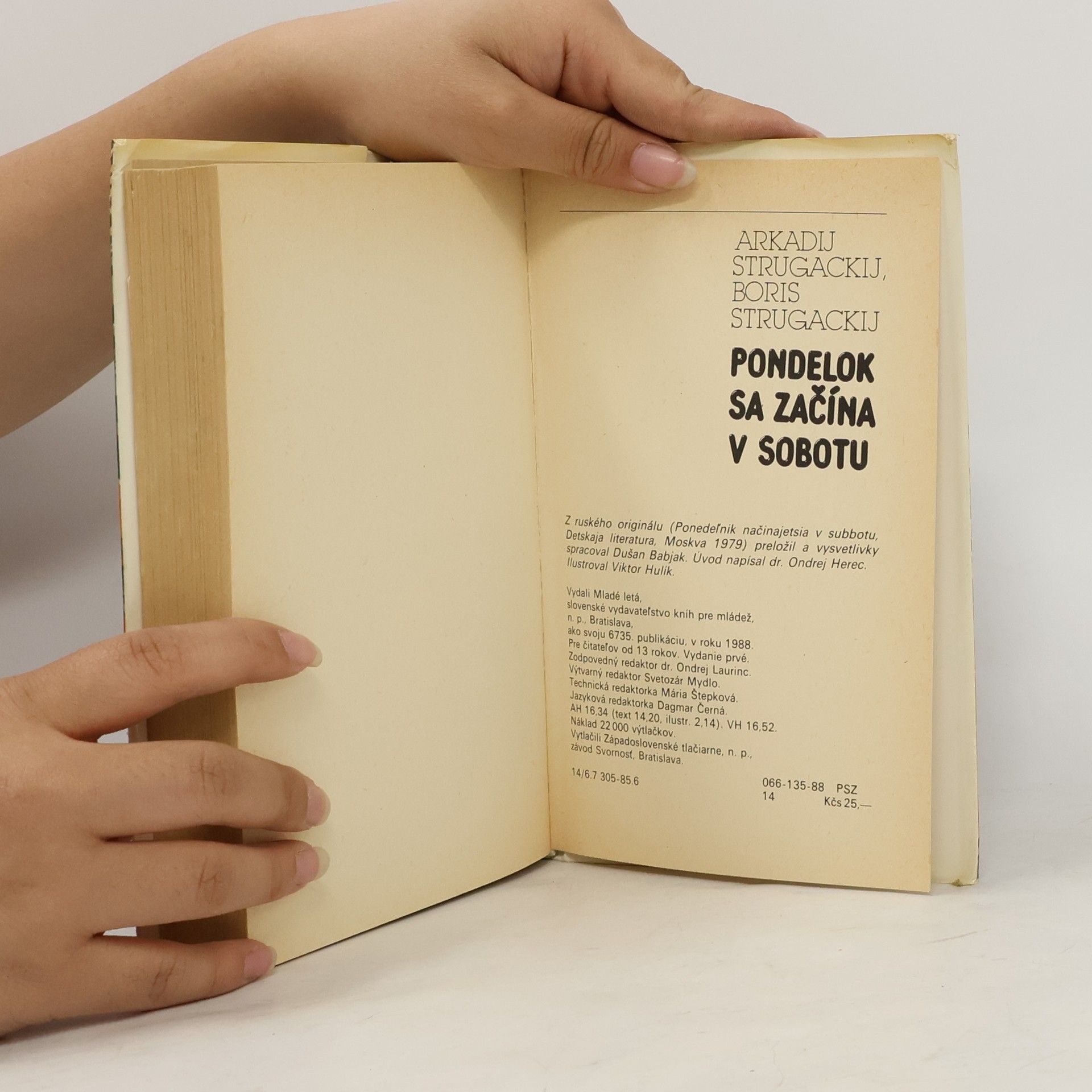 Arkady Strugatsky Pondelok sa začína v sobotu