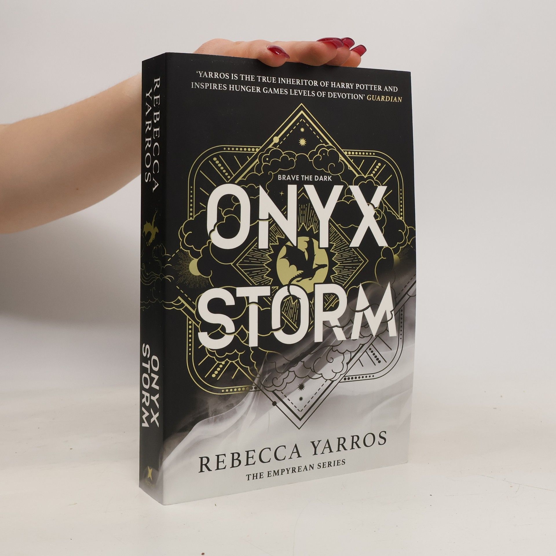 Rebecca Yarros Onyx Storm