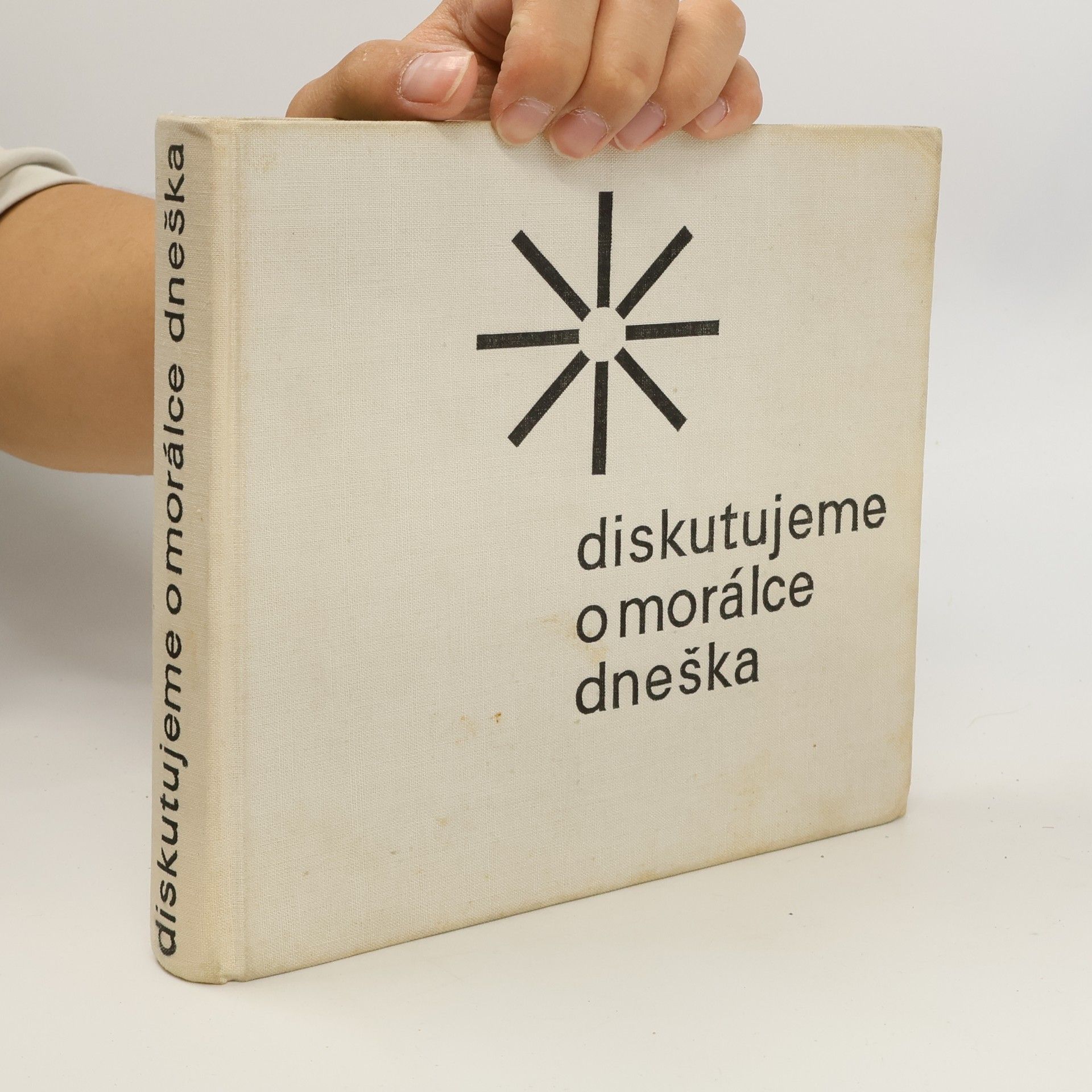 Autorenkollektiv Diskutujeme o morálce dneška