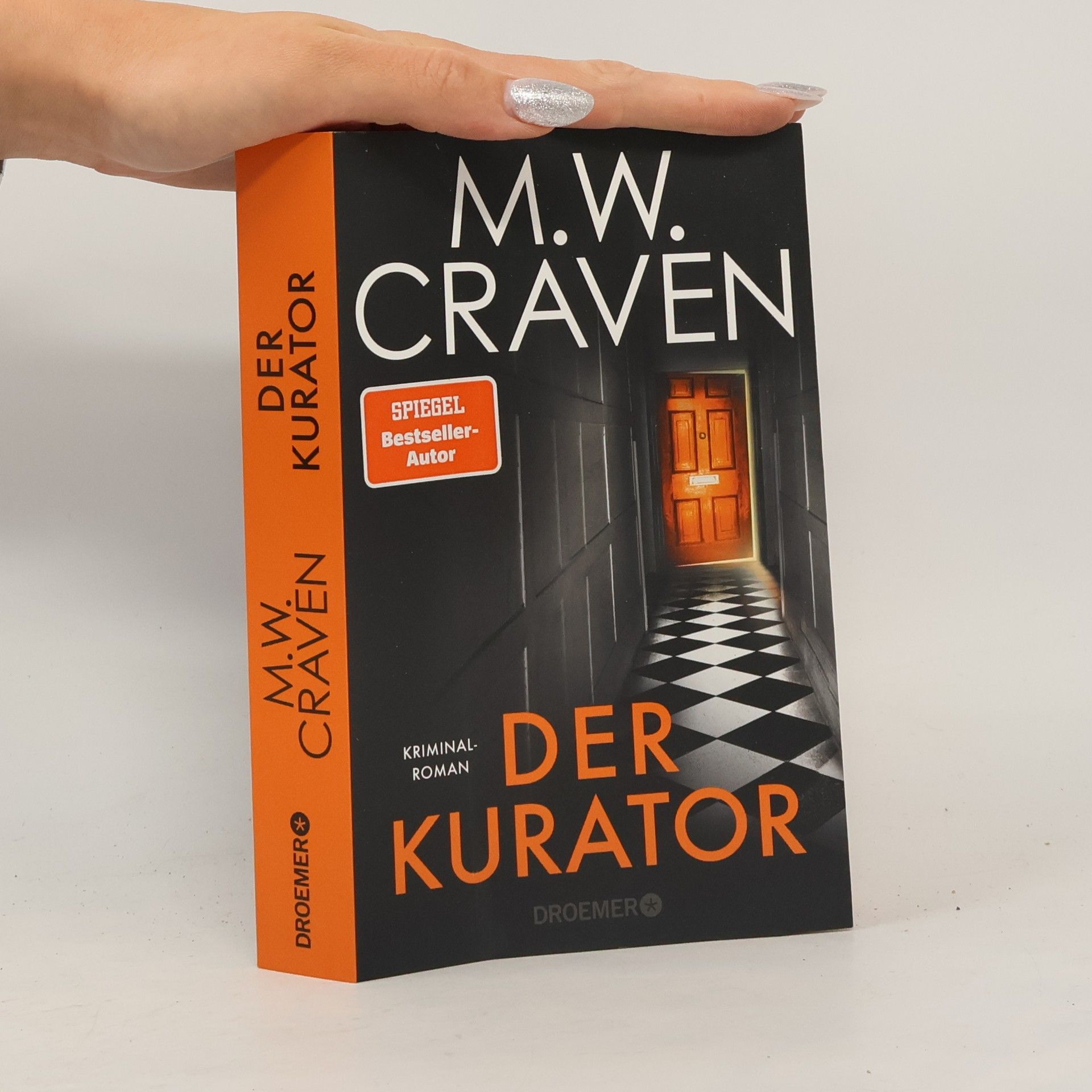 M. W. Craven Der Kurator