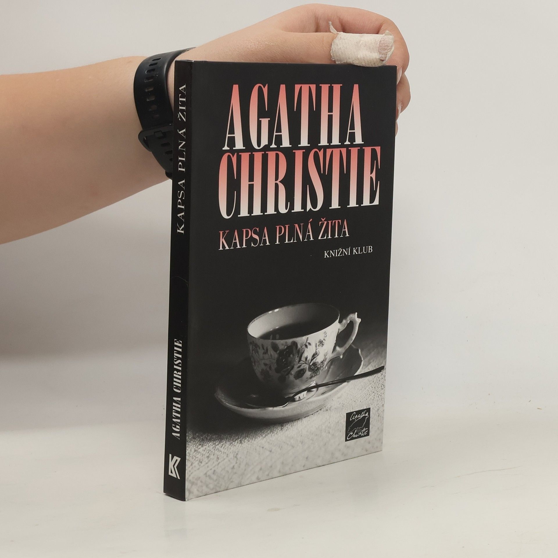 Agatha Christie Kapsa plná žita