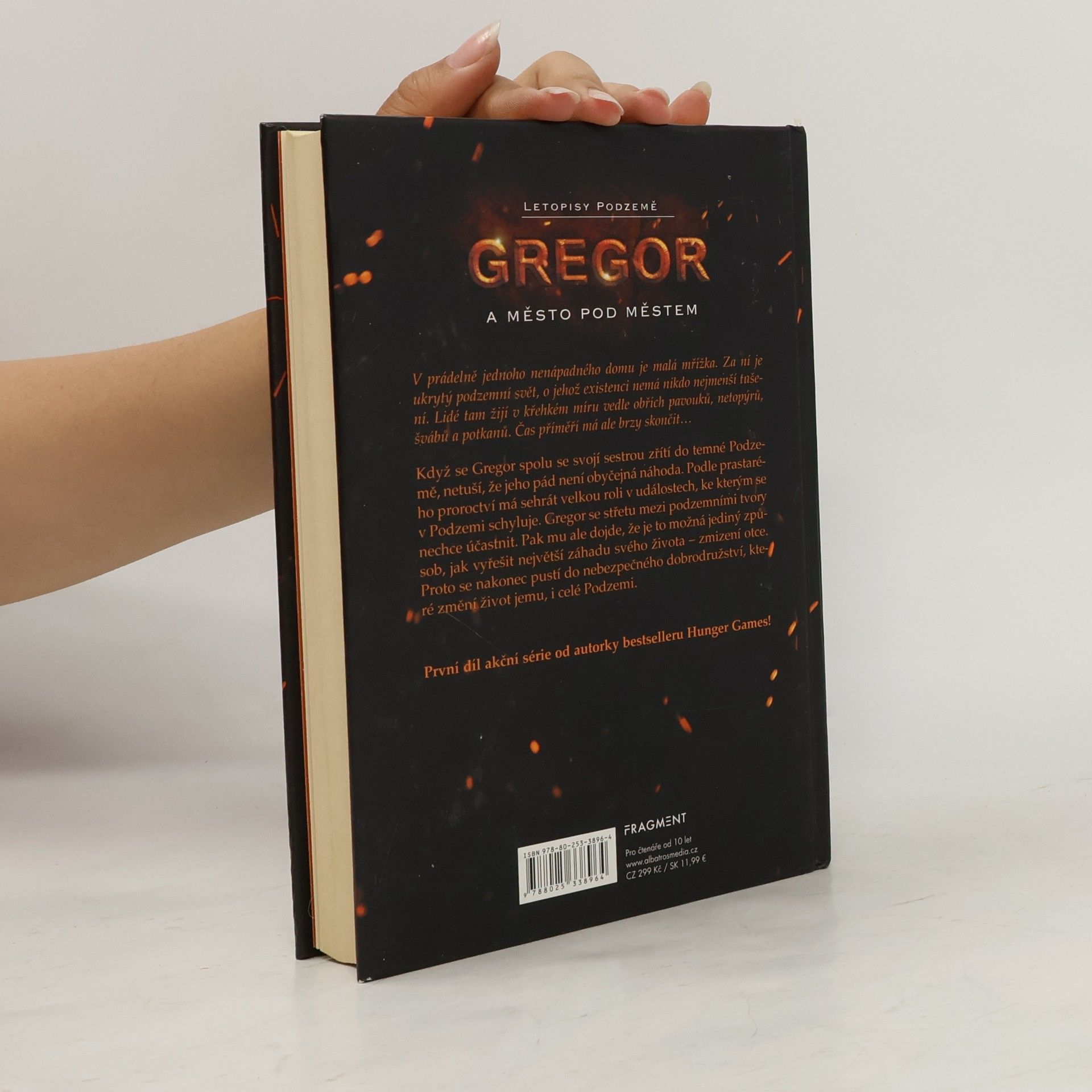 Suzanne Collins Letopisy Podzemě. Gregor a město pod městem